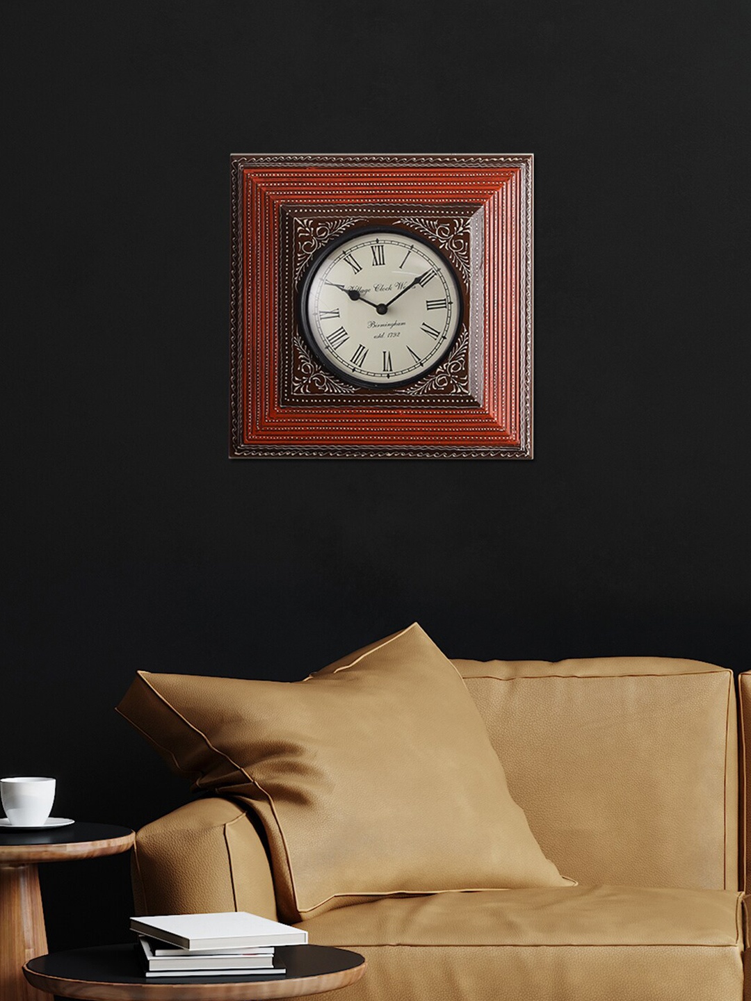

Aapno Rajasthan Textured Traditional Wall Clock, Maroon