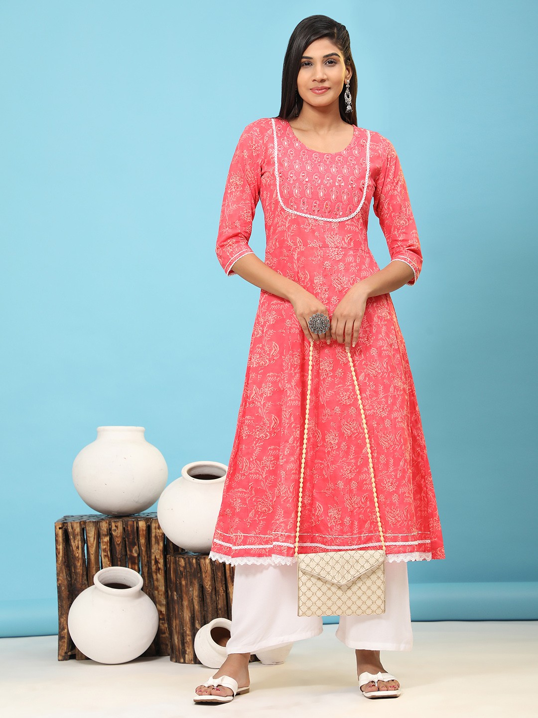 

Vbuyz Ethnic Motifs Printed Mirror Work Cotton Kurta, Pink