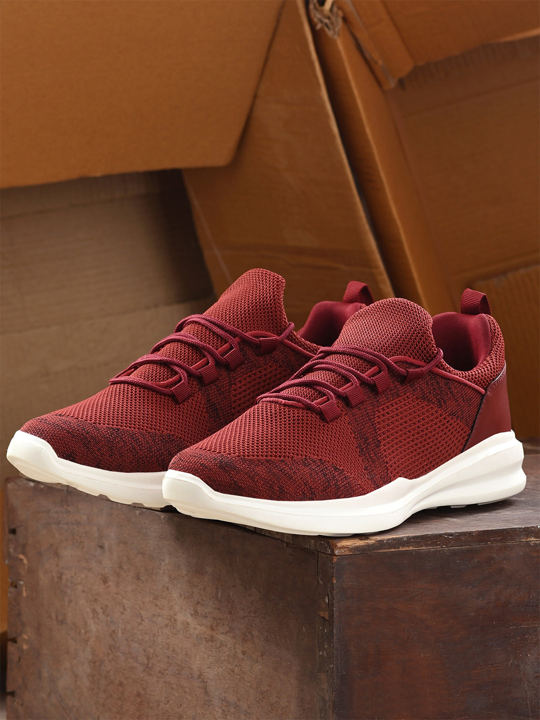 

Roadster Men Mesh Running Non-Marking Shoes, Maroon