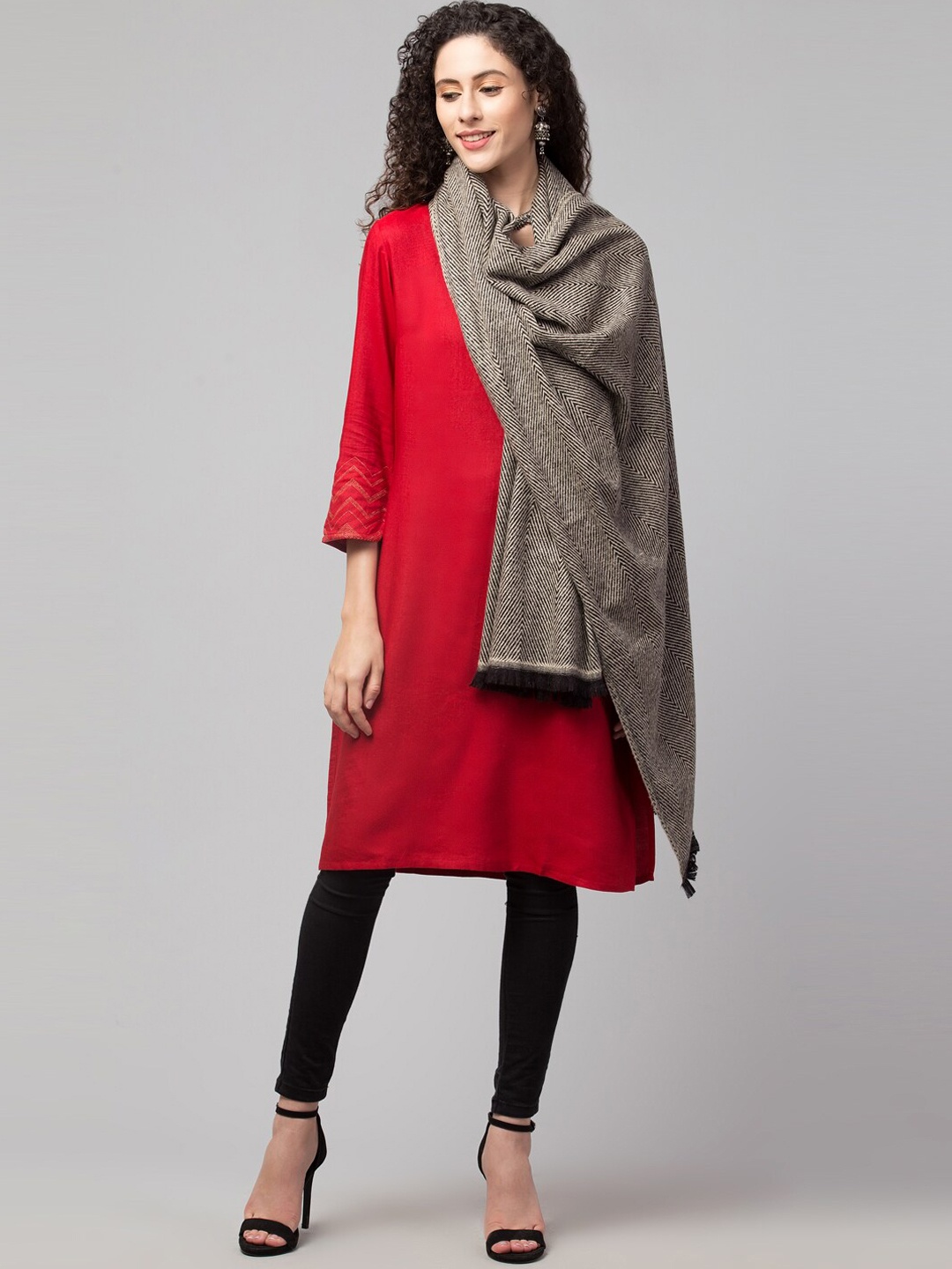

Tweedle Women Woven-Design Shawl, Black