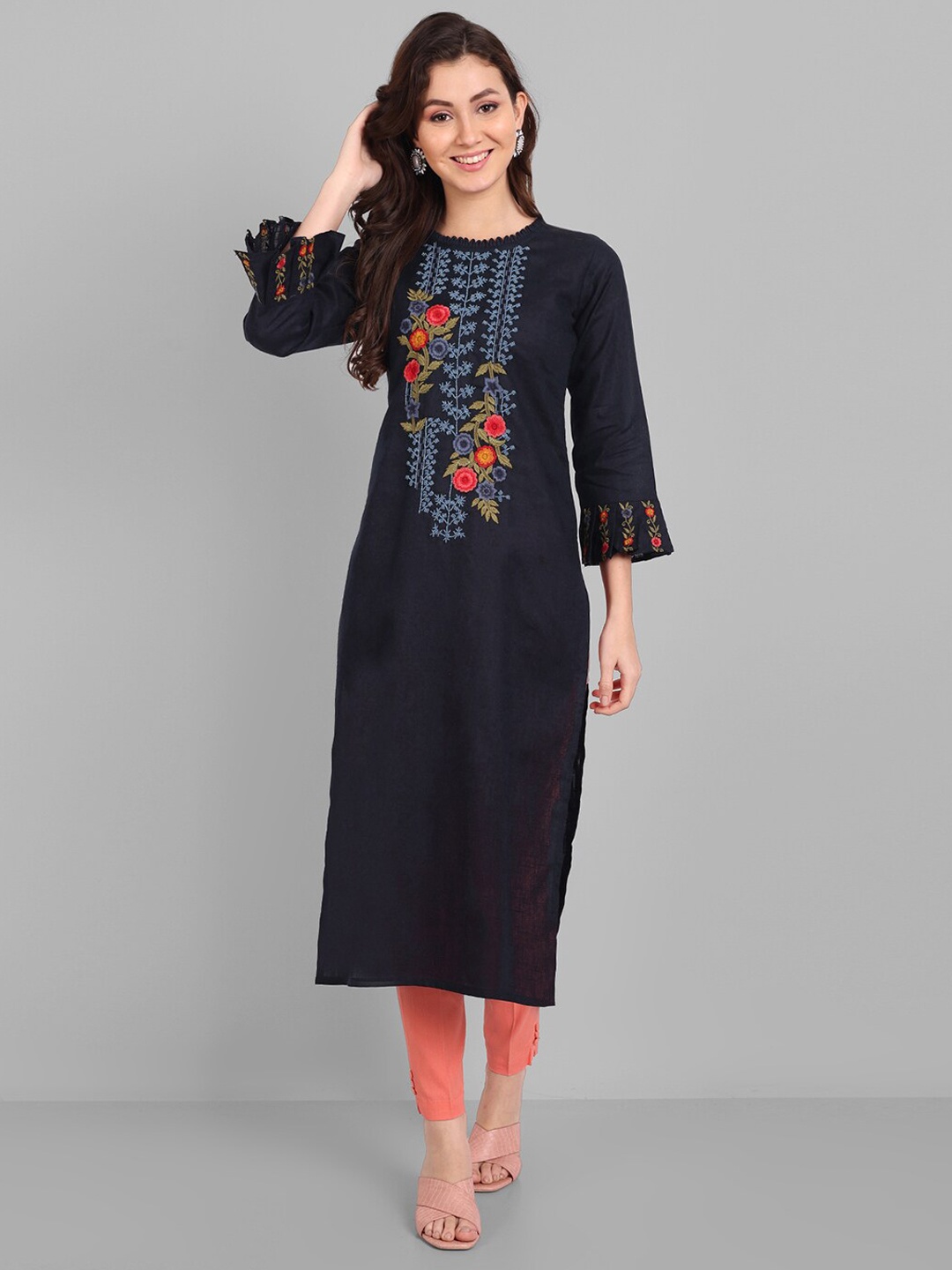 

Pakiza Floral Embroidered Cotton Thread Work Straight Kurta, Blue