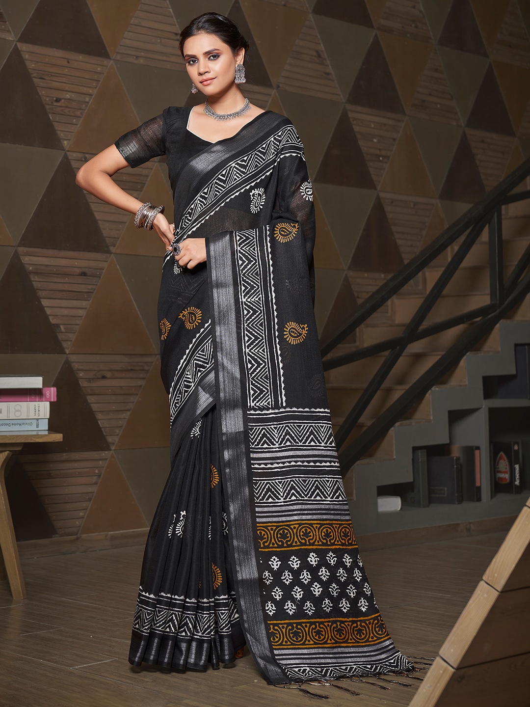 

Saree mall Paisley Zari Pure Linen Bagh Sarees, Black