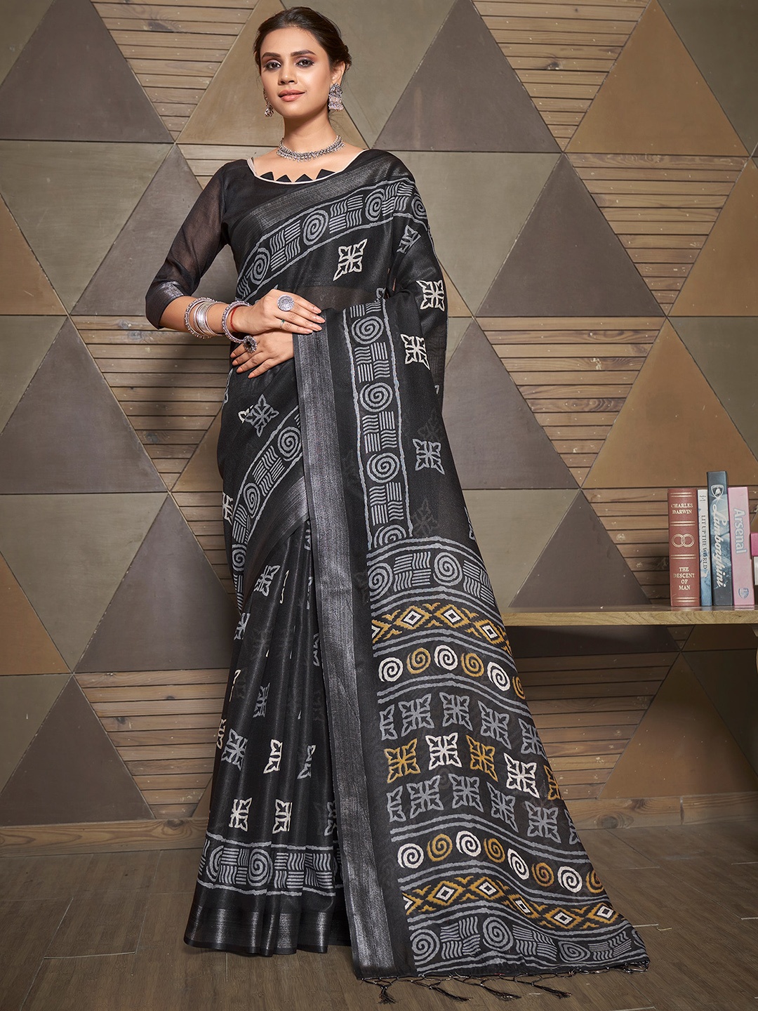 

Saree mall Printed Zari Pure Linen Sarees, Black