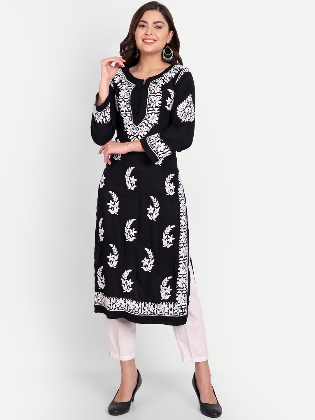 

Indiankala4u Women Black Ethnic Motifs Printed Chikanakri Kurta
