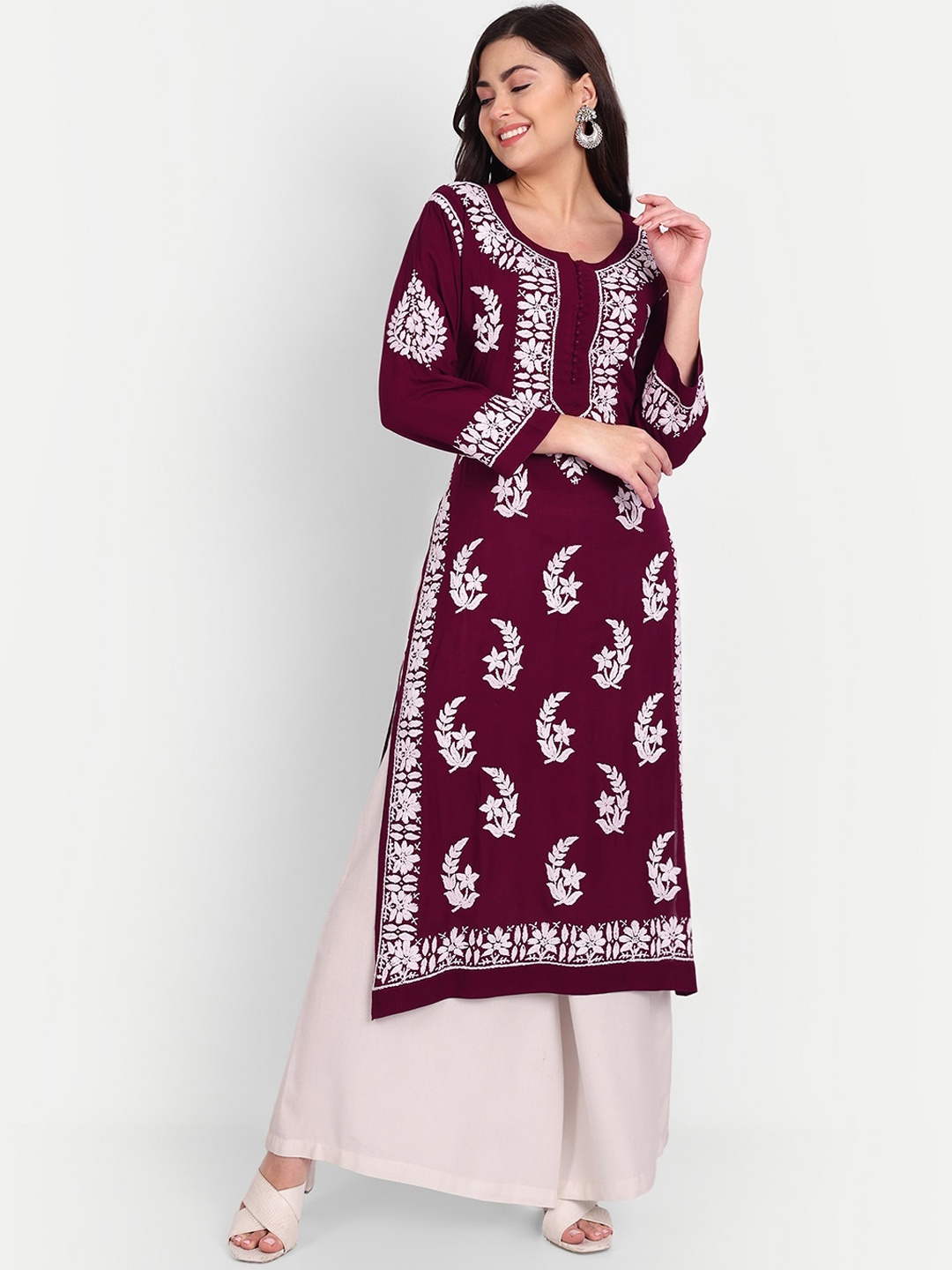 

Indiankala4u Ethnic Motifs Modal Chikankari Kurta, Burgundy