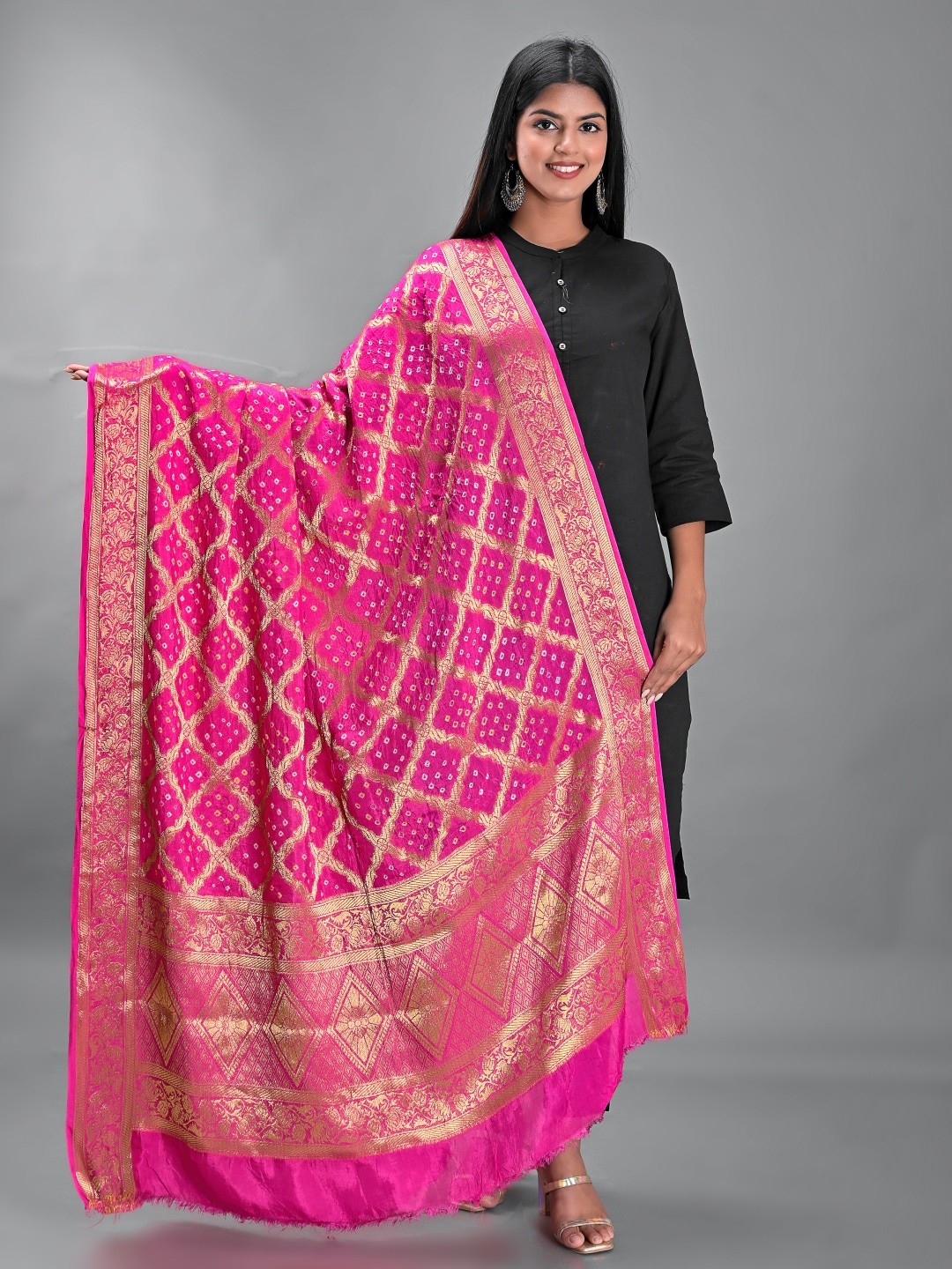 

Apratim Printed Bandhani Dupatta, Pink