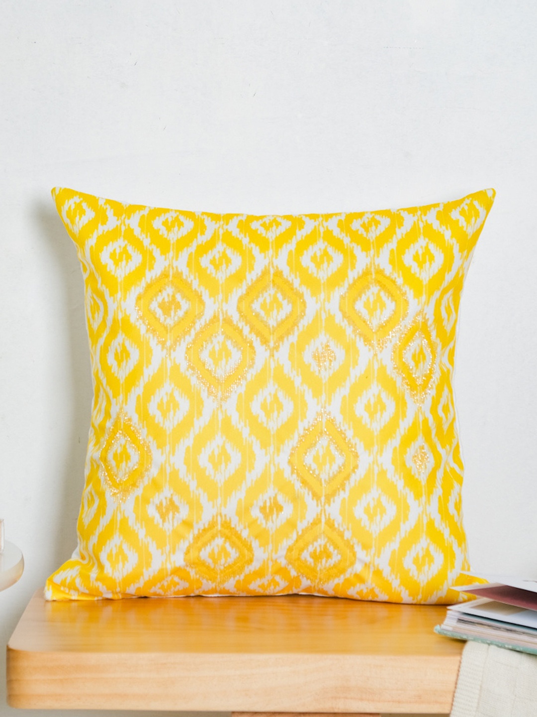 

Nestasia Yellow & White Geometric Ikat Print & Embellished Velvet Square Cushion Cover