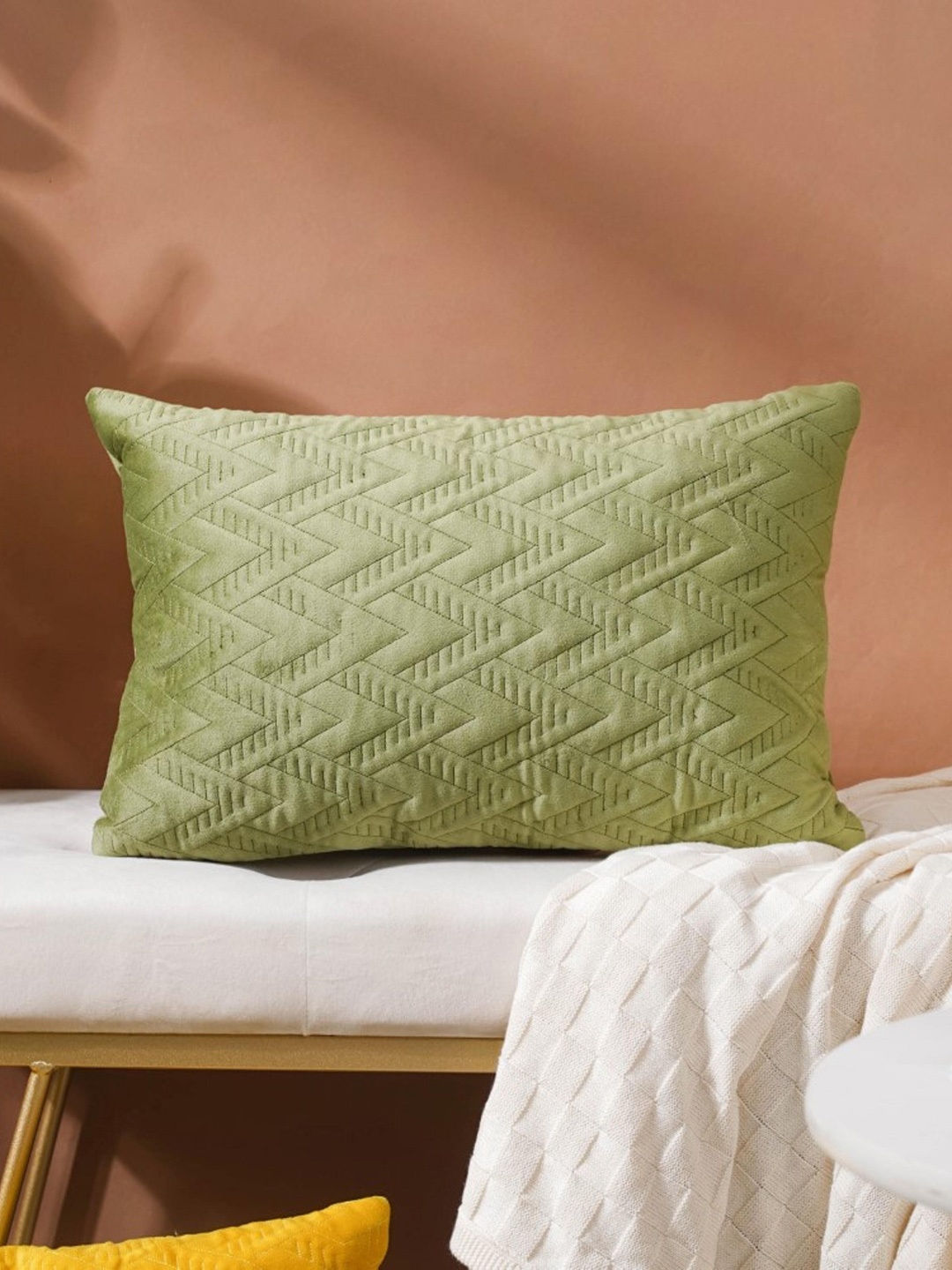 

Nestasia Green Geometric Velvet Lumbar Rectangle Cushion Cover