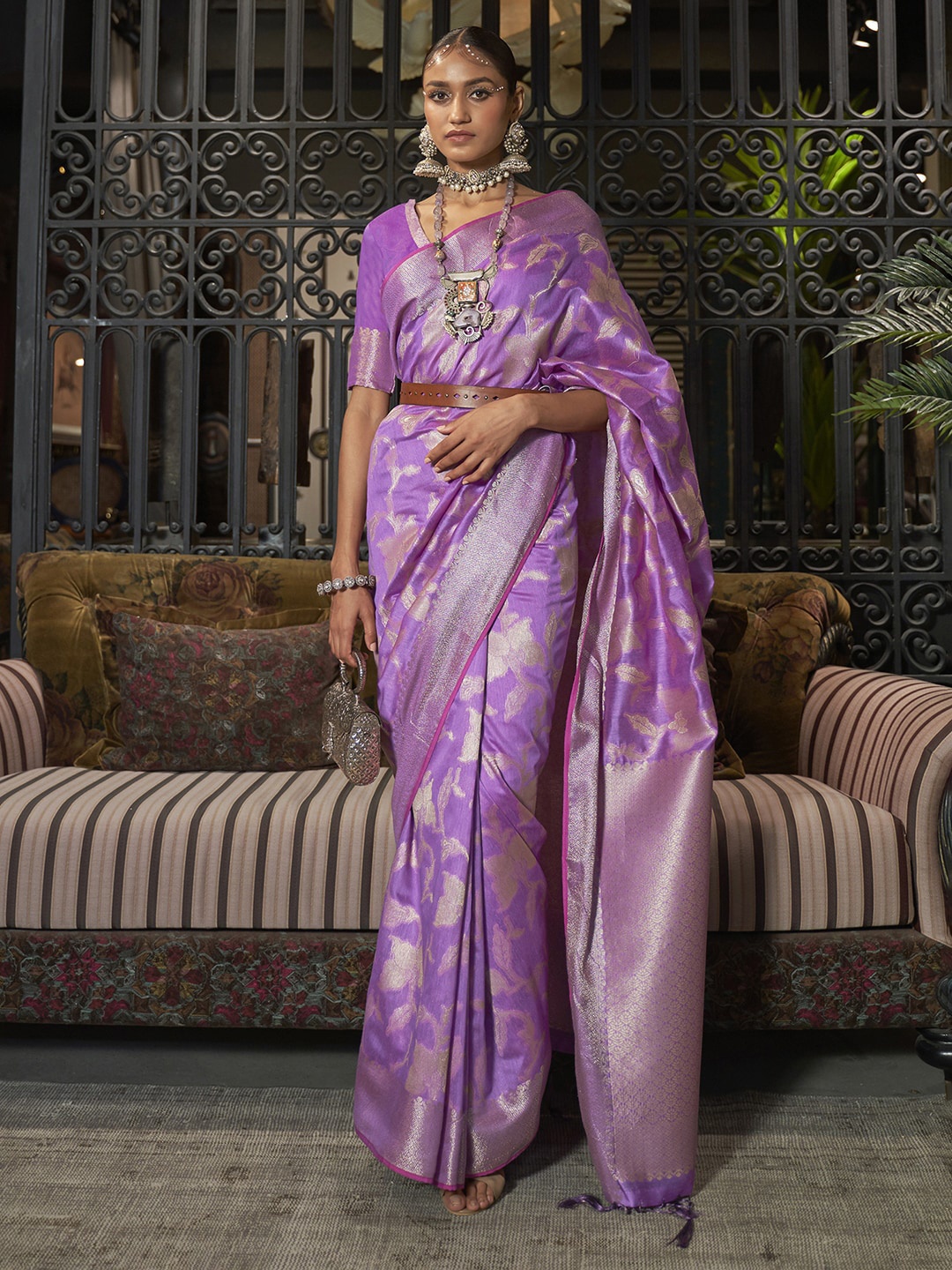 

Mitera Ethnic Motifs Zari Silk Blend Banarasi Saree, Purple
