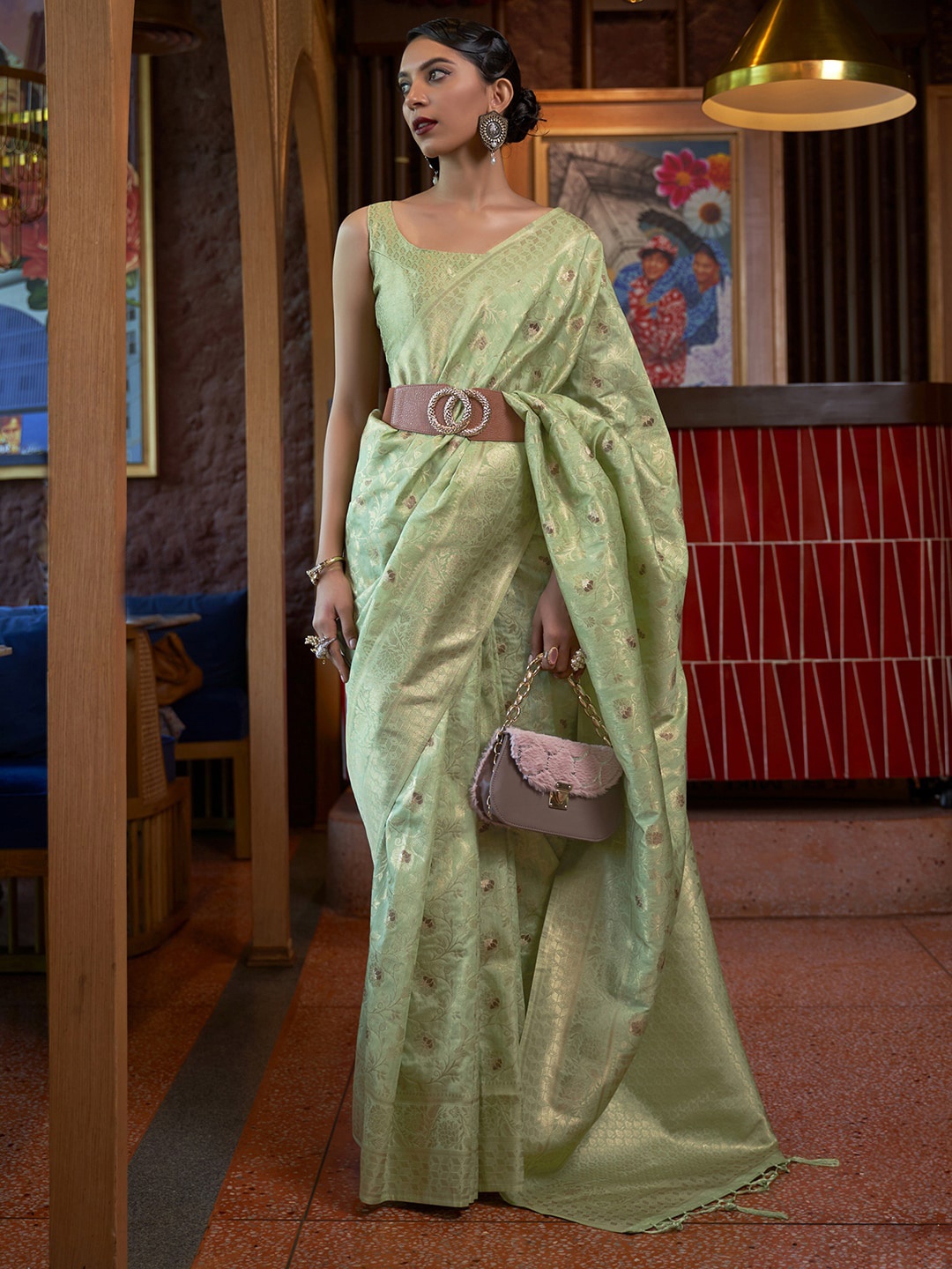 

Mitera Floral Zari Silk Blend Banarasi Saree, Green
