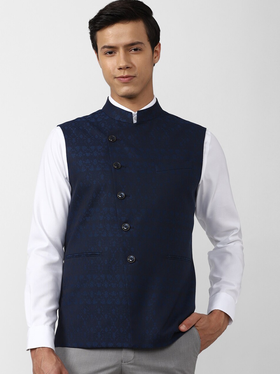 

Peter England Elite Men Printed Nehru Jackets, Navy blue