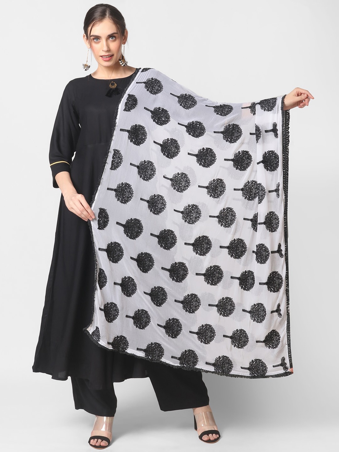 

Dupatta Bazaar White & Black Ethnic Motifs Embroidered Dupatta with Thread Work