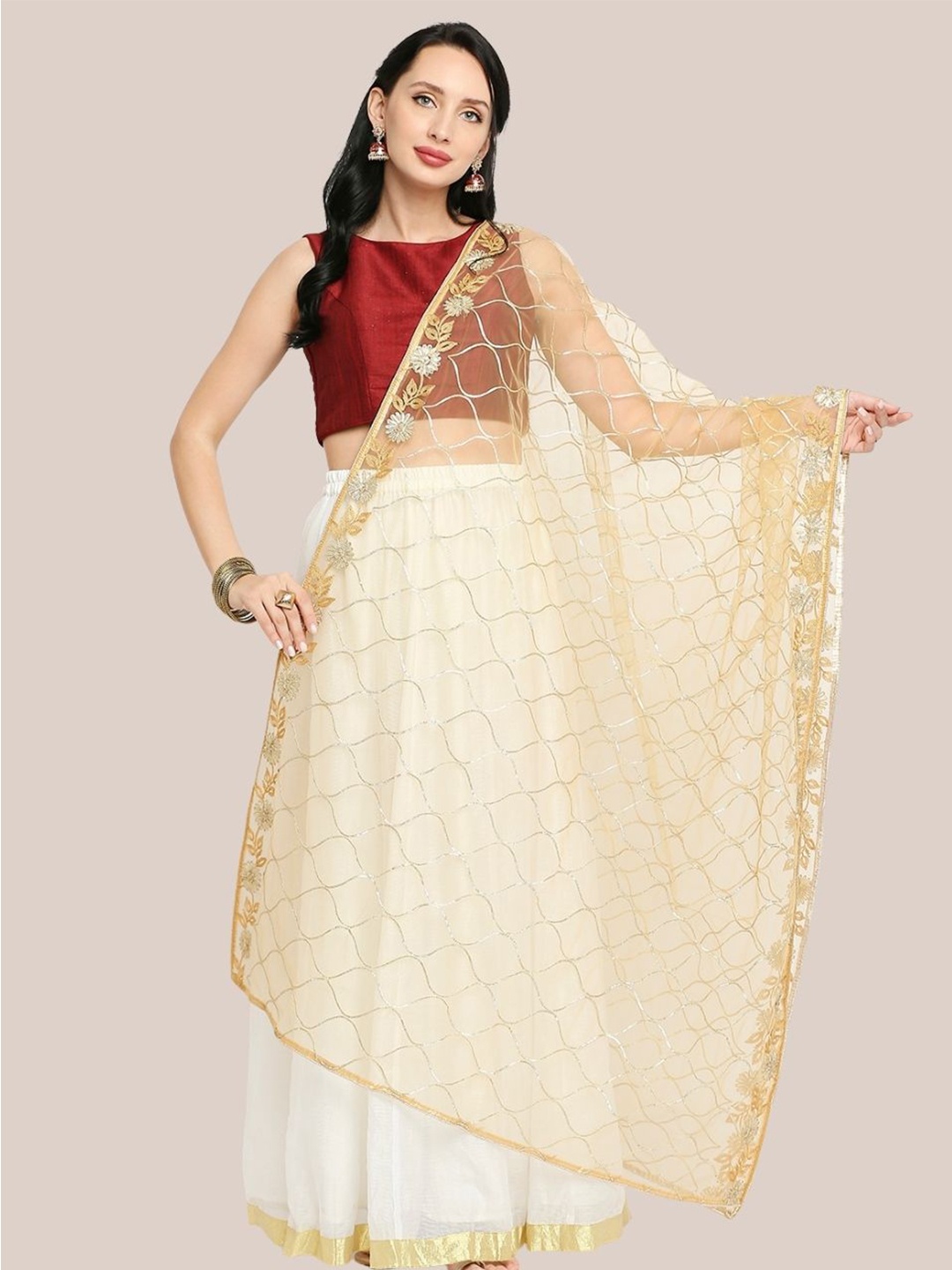 

Dupatta Bazaar Gold-Toned & Silver-Toned Ethnic Motifs Embroidered Dupatta with Thread Work