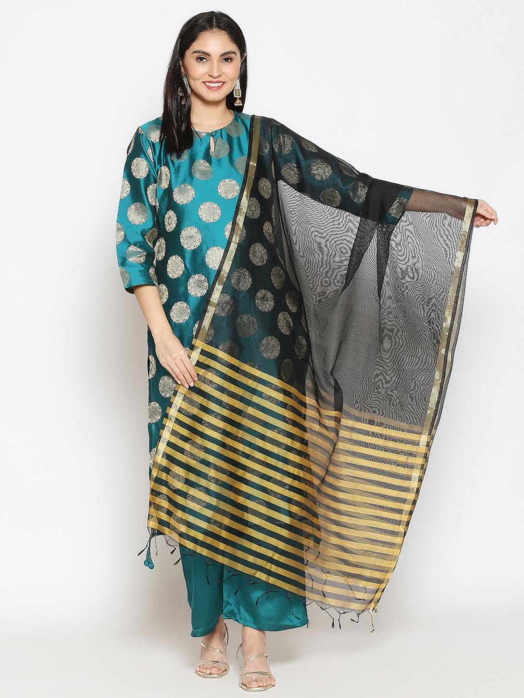 

Dupatta Bazaar Black & Gold-Toned Printed Dupatta