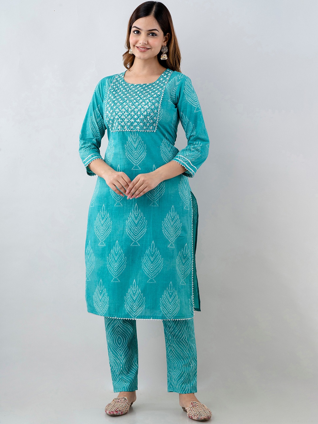 

OMASK Embroidered Empire Gotta Patti Pure Cotton Kurta with Trousers, Sea green
