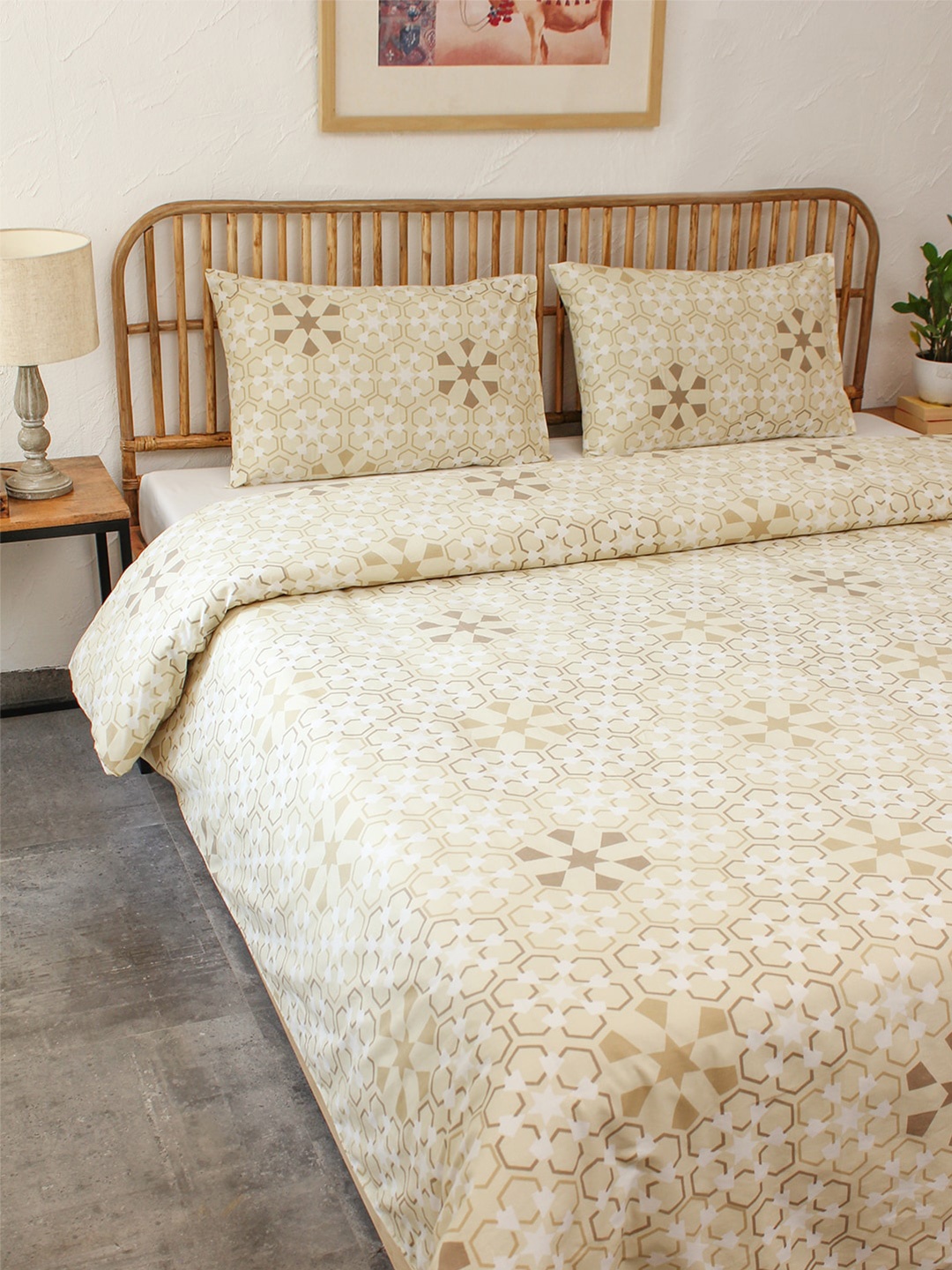 

House This Beige & Cream-Coloured Floral Mild Winter Cotton Double Bed Duvet