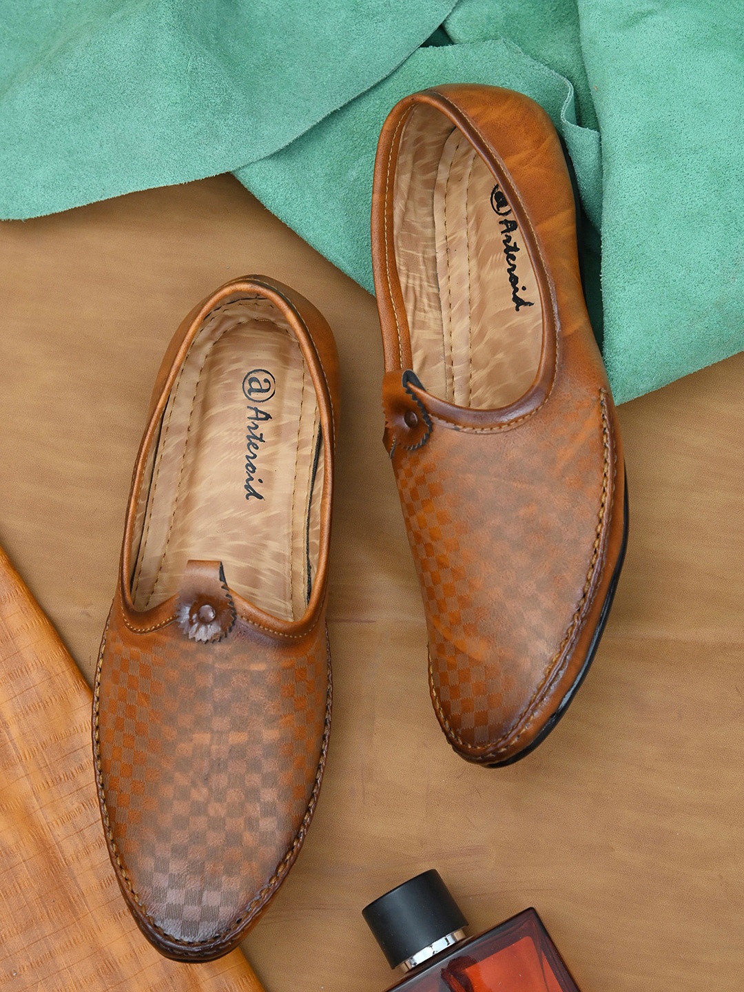 

ASTEROID Men Textured Formal Slip-On Shoes, Tan