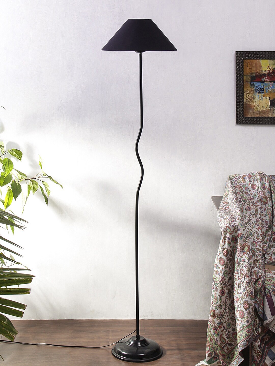 

Devansh Solid Cotton Shade With Iron Triangle Floor Lamp, Black