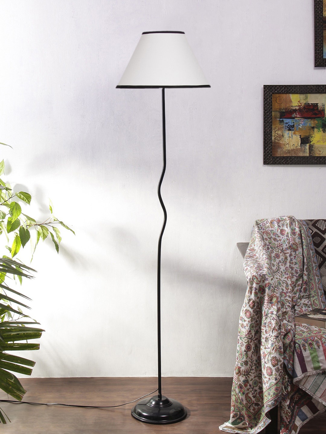 

Devansh Solid Cotton Shade With Iron Frustum Floor Lamp, White