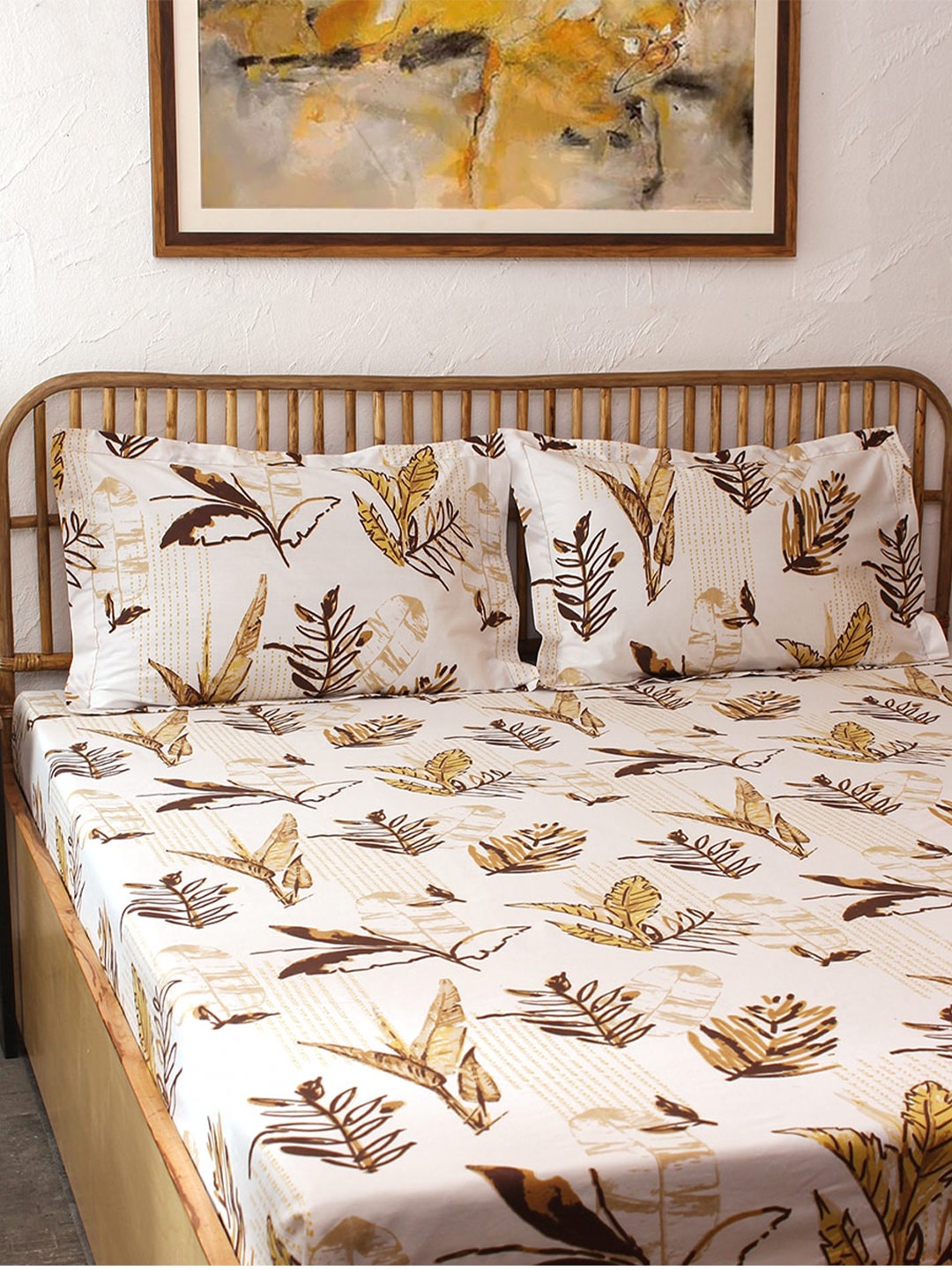 

House This Brown & White Floral 180 TC King Bedsheet with 2 Pillow Covers