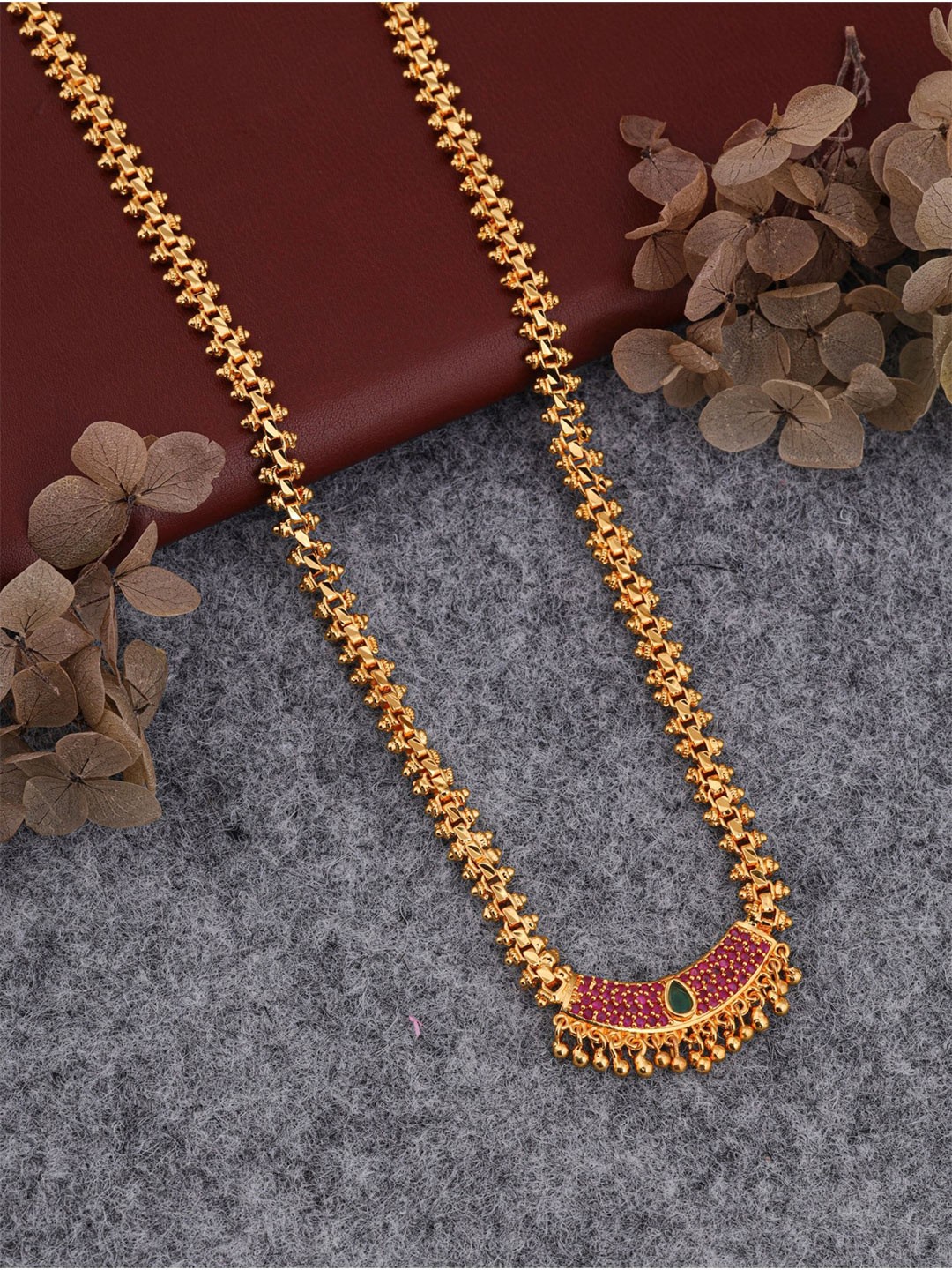 

Brado Jewellery Brass Gold-Plated Antique Necklace