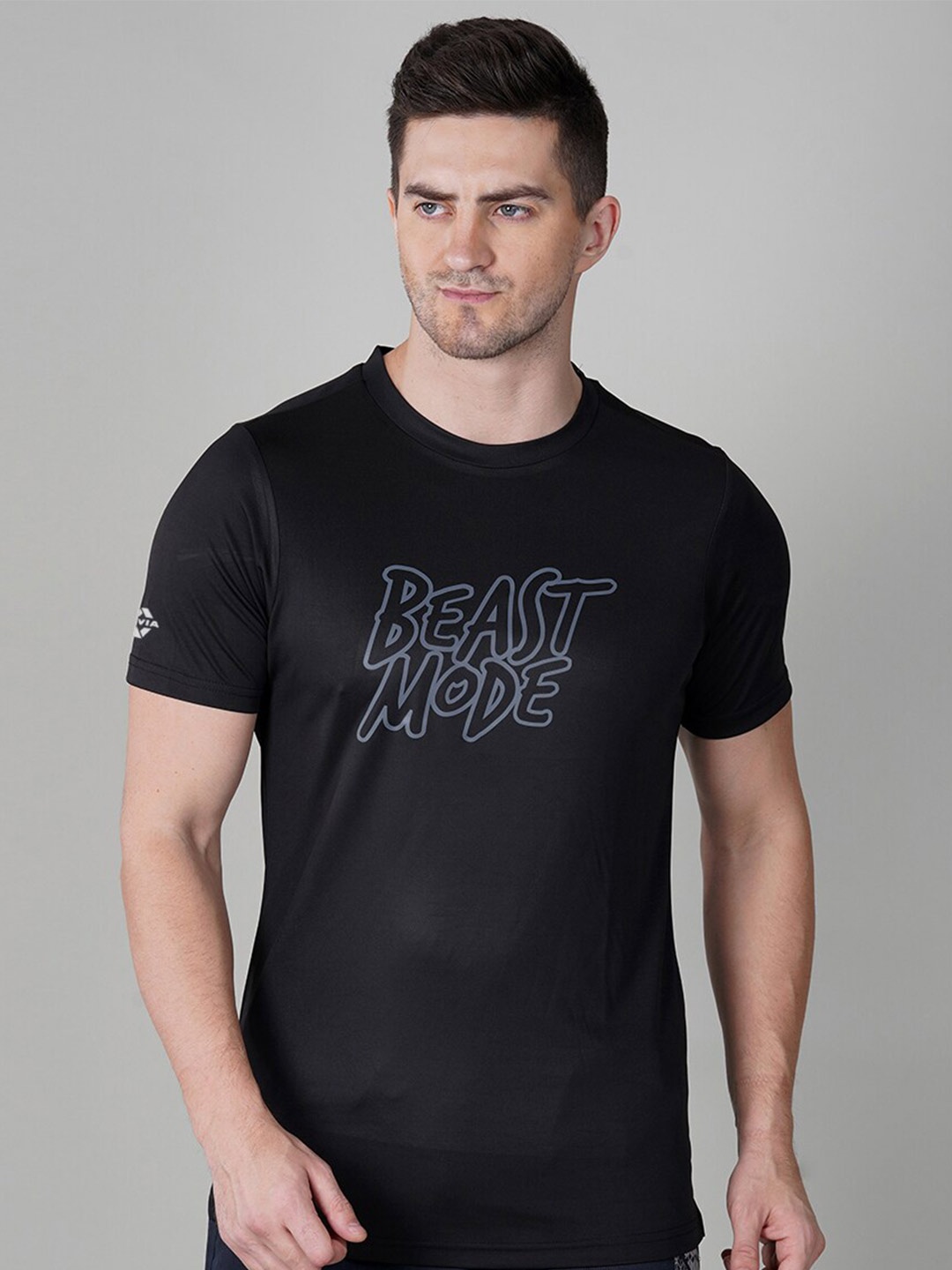 

NIVIA Men Typography Printed T-shirt, Black