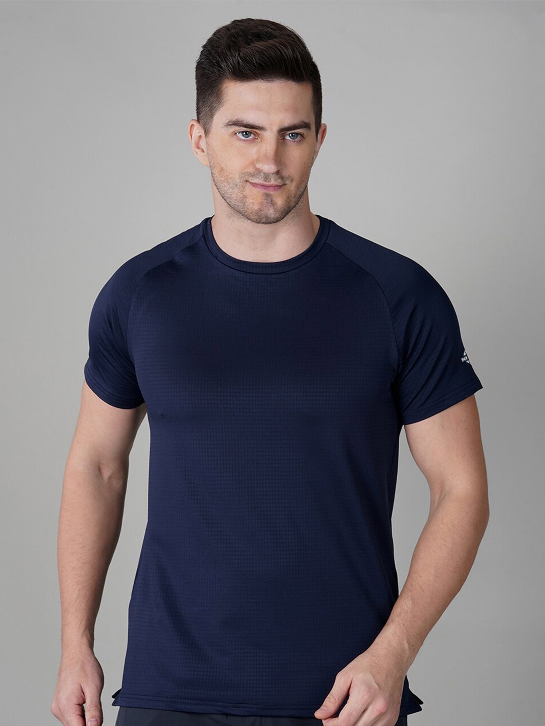 

NIVIA Men Round Neck Slim Fit T-shirt, Navy blue