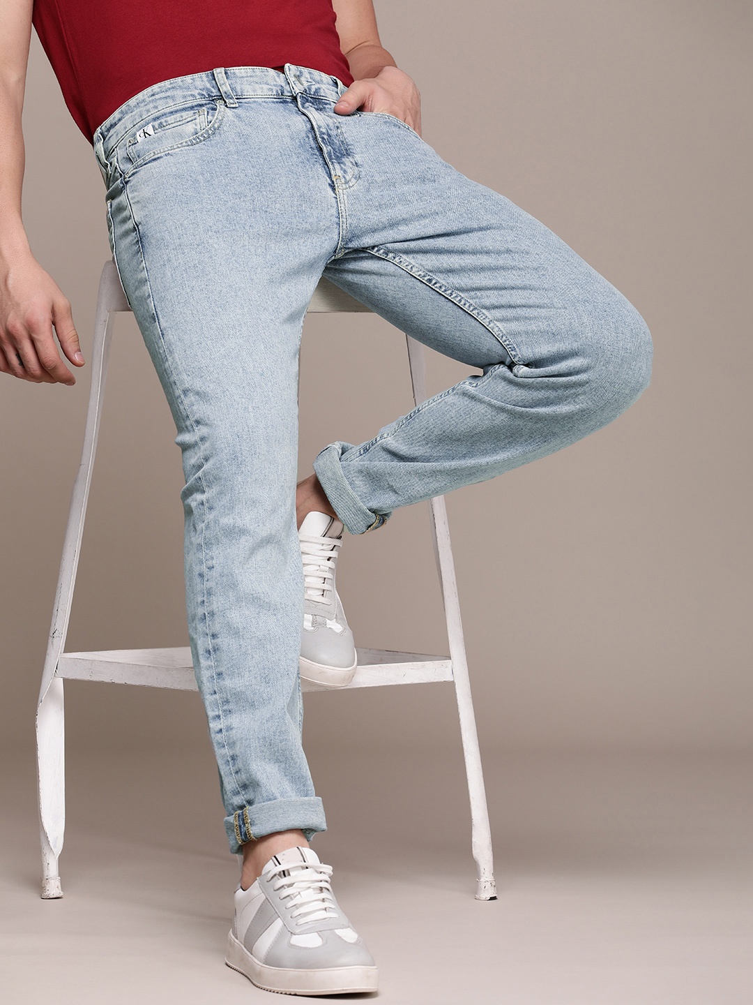

Calvin Klein Jeans Men Slim Fit Heavy Fade Stretchable Jeans, Blue
