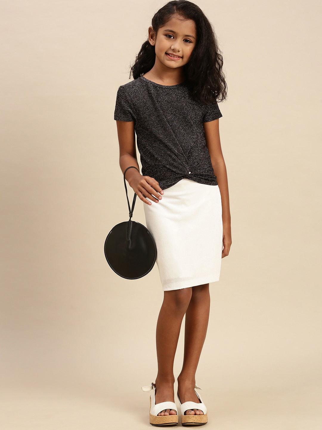

PIPIN Girls Self Design Round Neck Top, Black