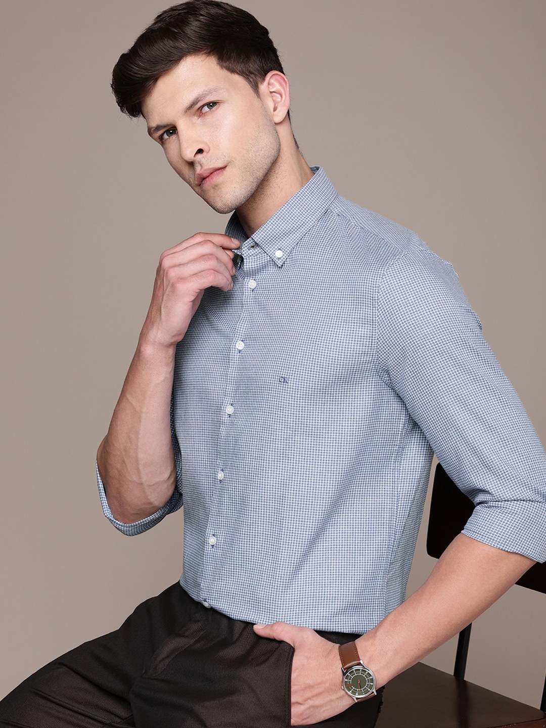 

Calvin Klein Jeans Men Pure Cotton Slim Fit Micro Checks Casual Shirt, Blue