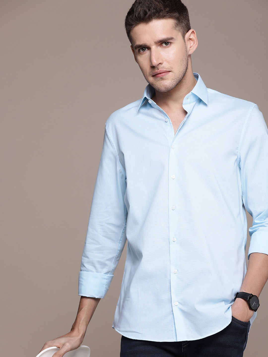 

Calvin Klein Jeans Men Pure Cotton Slim Fit Spread Collar Casual Shirt, Blue