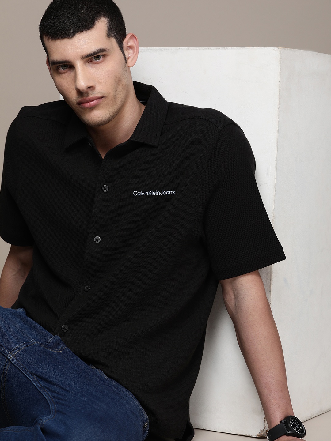 

Calvin Klein Jeans Men Boxy Pure Cotton Casual Shirt, Black