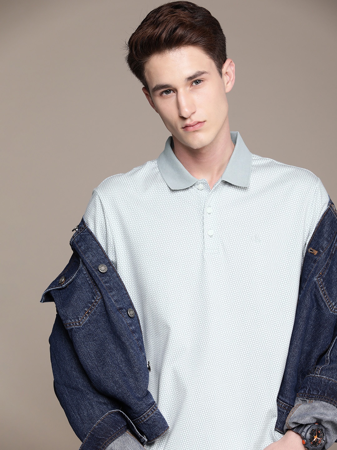 

Calvin Klein Jeans Men Geometric Printed Polo Collar T-shirt, Grey