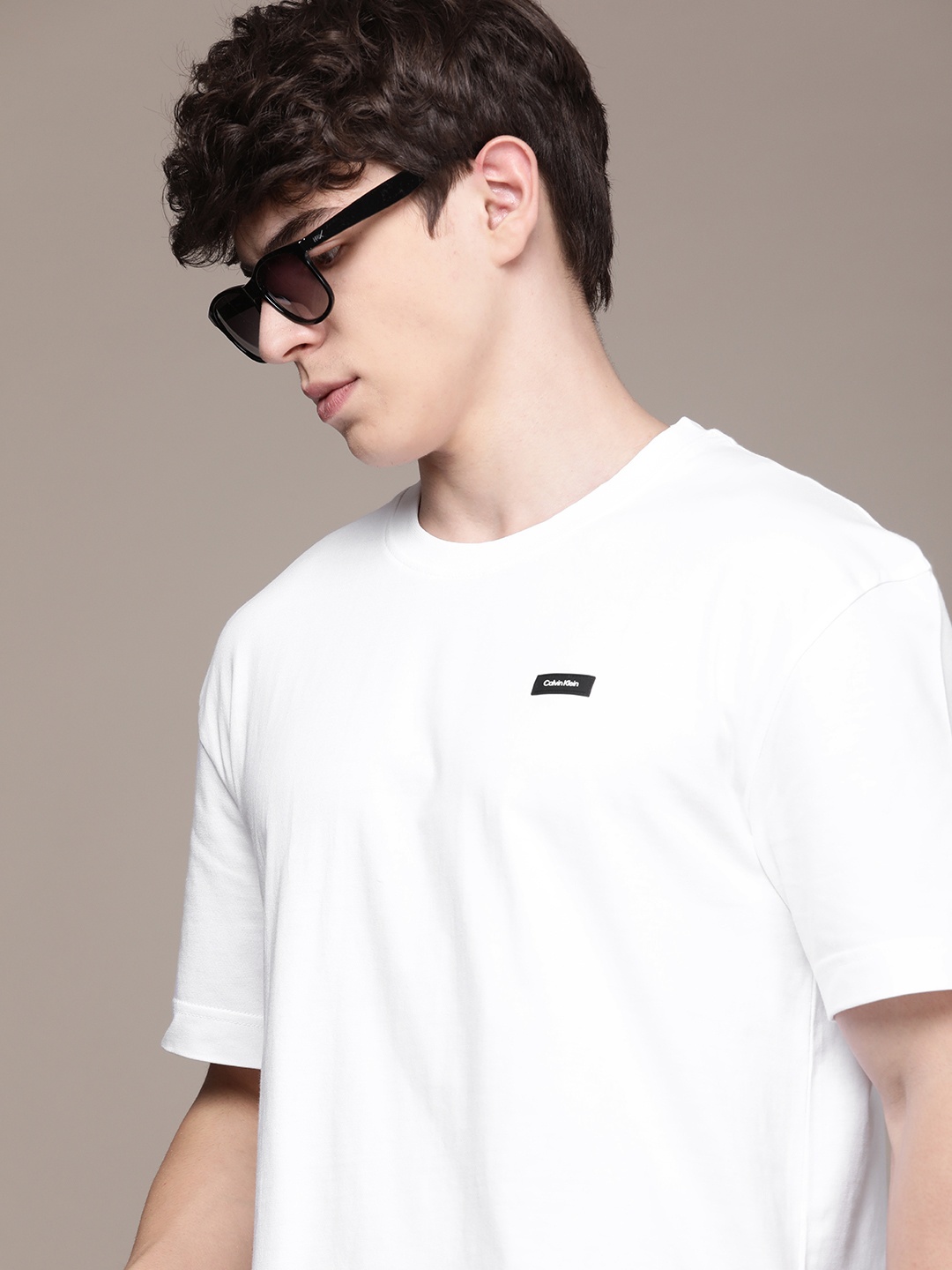 

Calvin Klein Jeans Round Neck Pure Cotton T-shirt With Applique Detail, White
