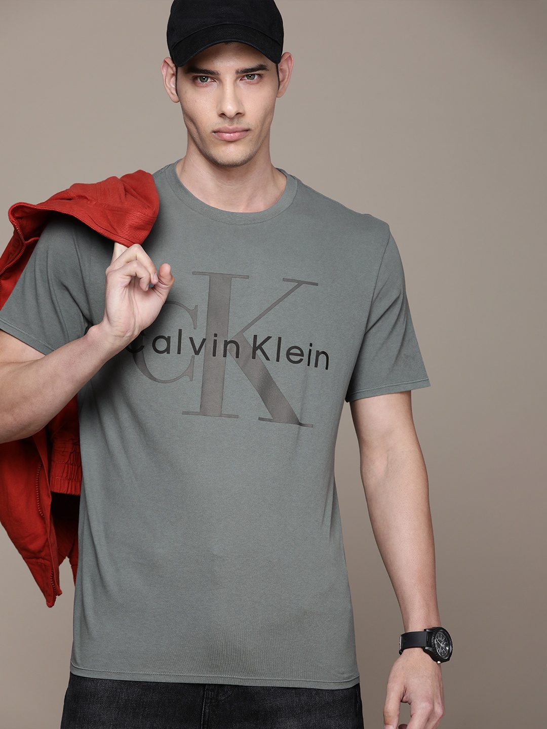 

Calvin Klein Jeans Men Brand Logo Printed Pure Cotton T-shirt, Grey