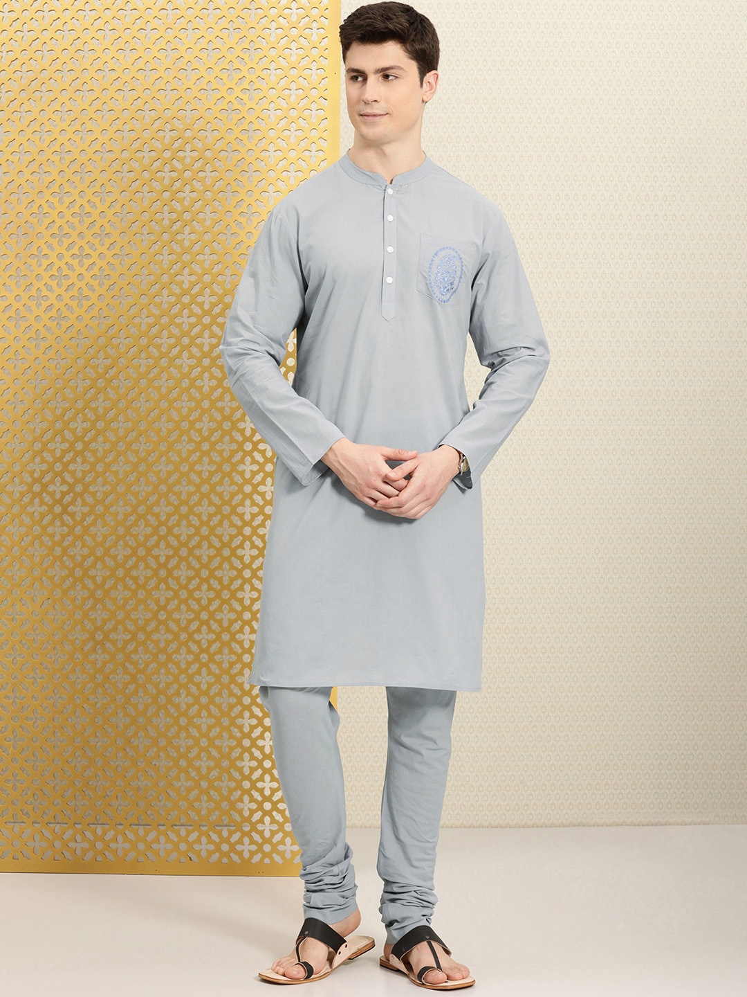 

House of Pataudi Men Pure Cotton Solid Jashn Kurta with Pyjamas, Grey