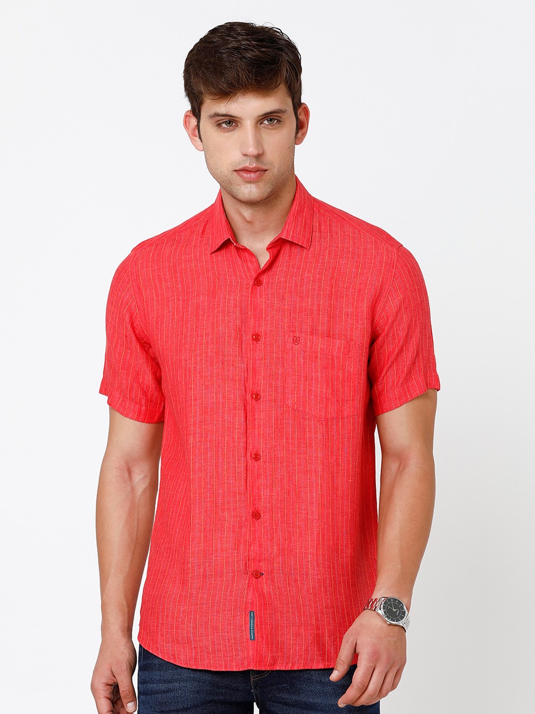 

Linen Club Men Solid Sustainable Casual Shirt, Red