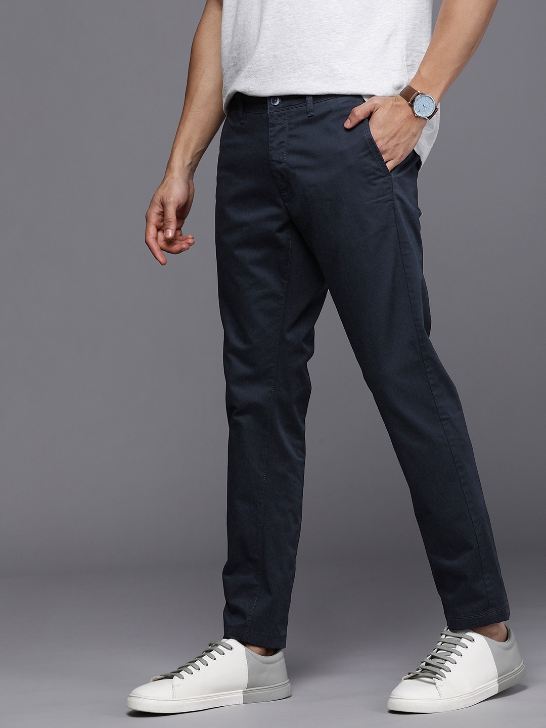 

Louis Philippe Jeans Men Comfort Tapered Fit Mid-Rise Casual Trousers, Navy blue