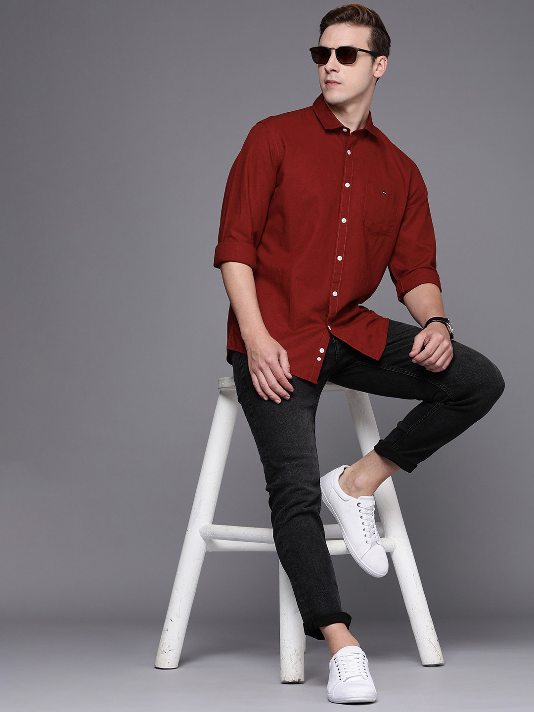 

Louis Philippe Jeans Men Solid Slim Fit Casual Shirt, Maroon