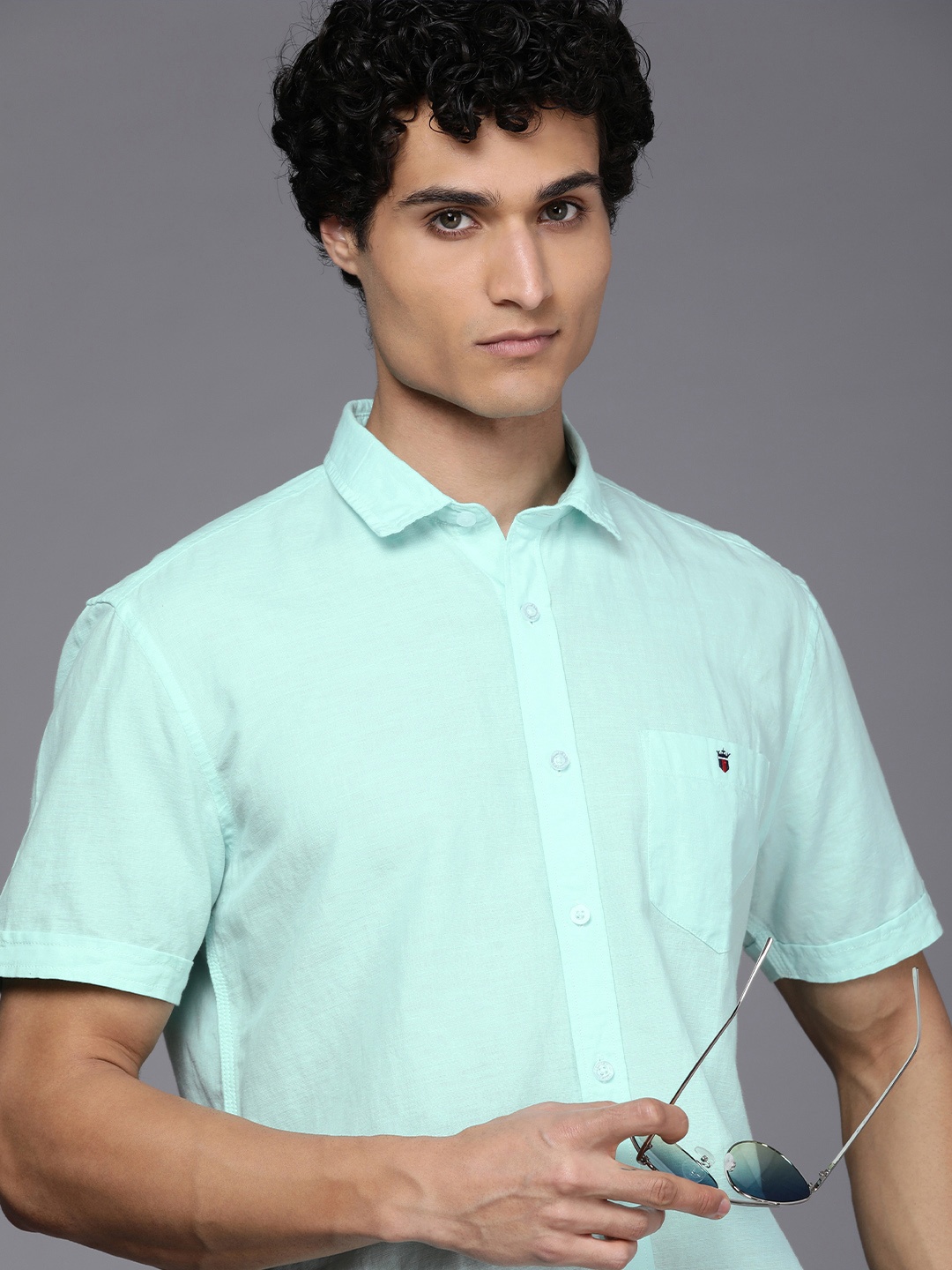 

Louis Philippe Jeans Men Solid Slim Fit Spread Collar Casual Shirt, Sea green
