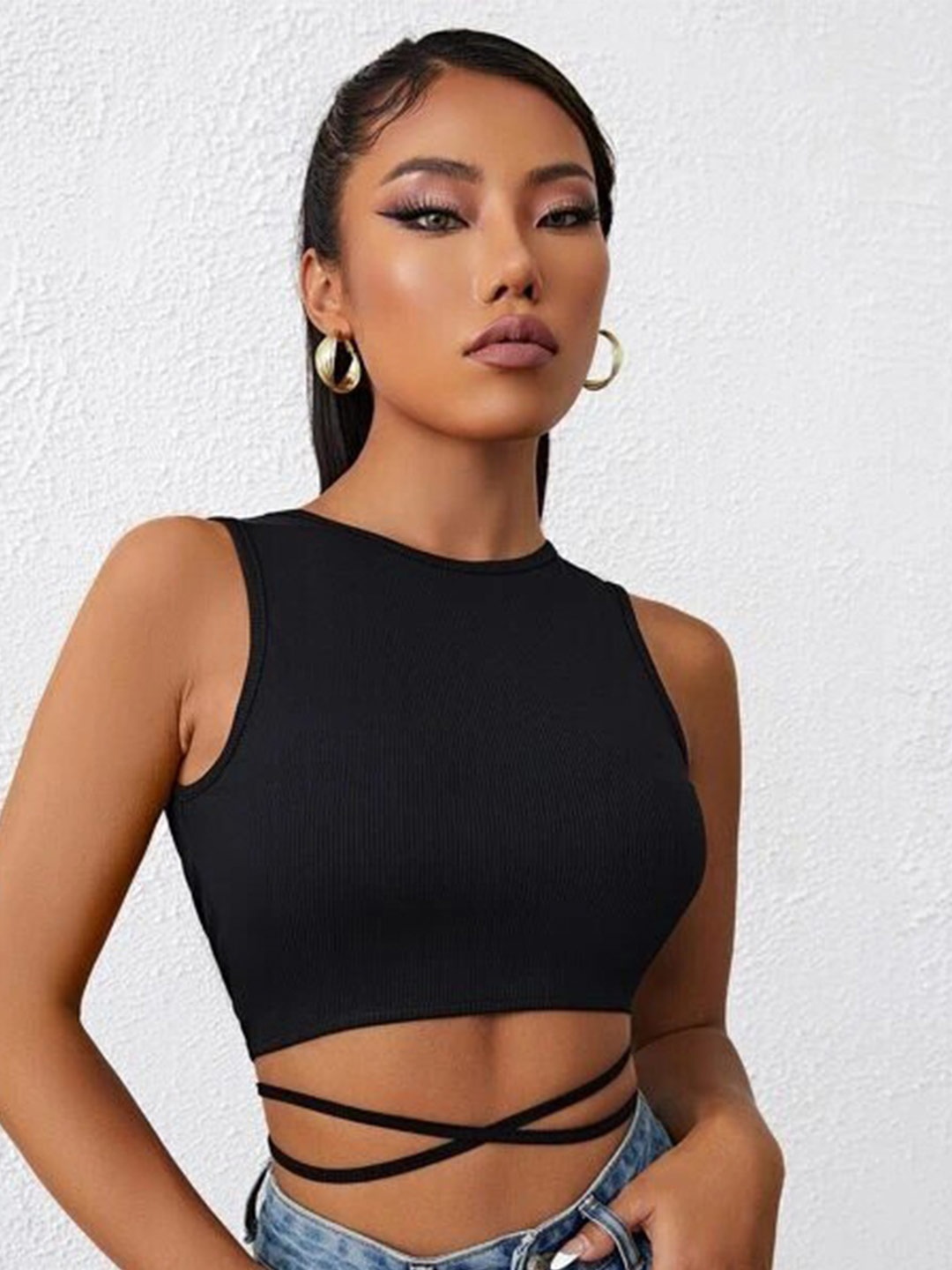 

La Aimee Styled Back Crop Top, Black