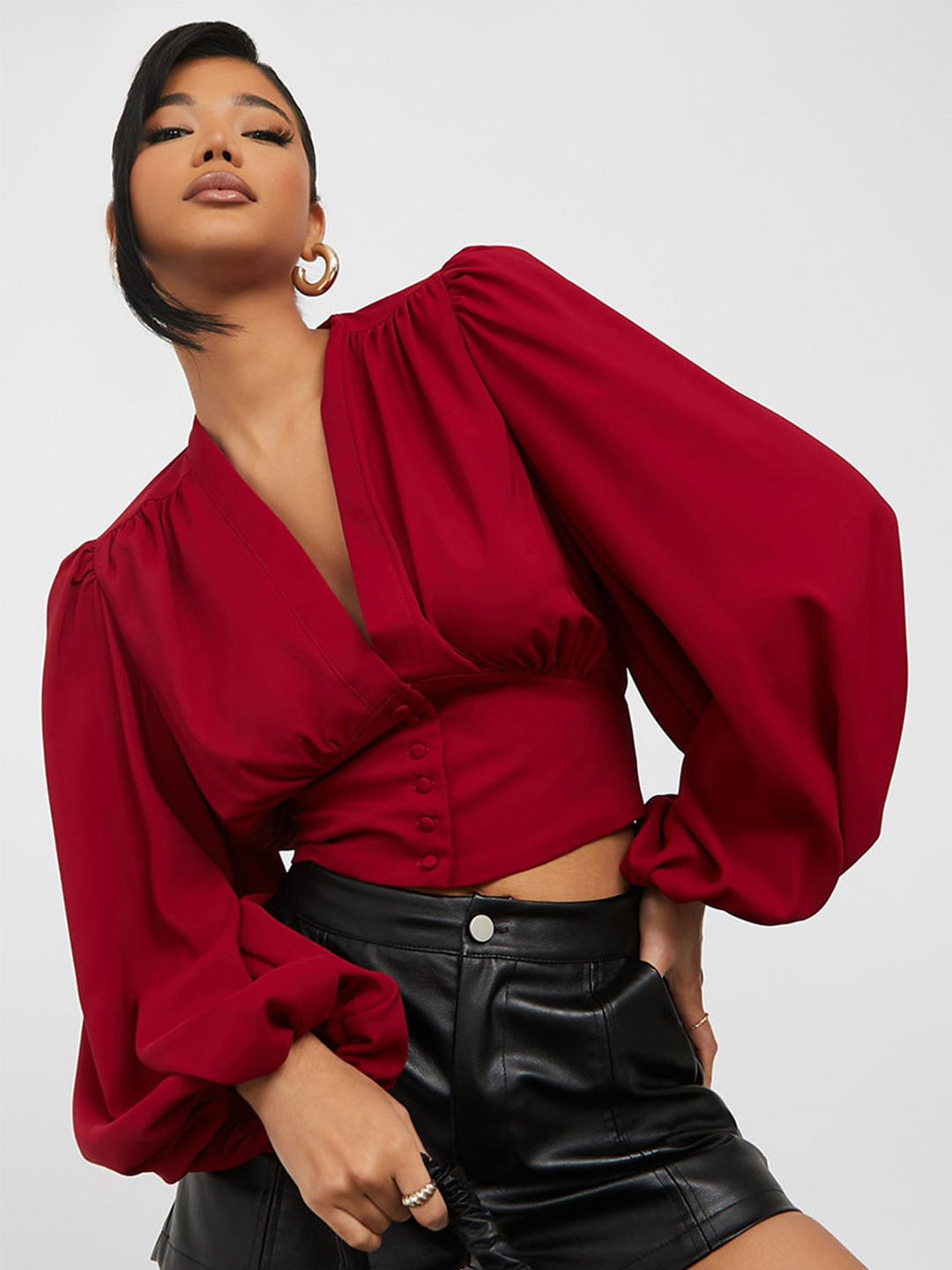 

Styli Burgundy Blouson Puff Sleeve Crop Top
