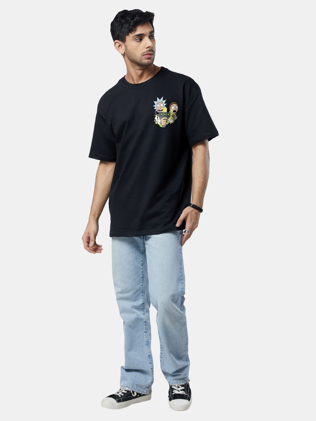 

The Souled Store Men Printed Drop-Shoulder Sleeves Oversized T-Shirt, Black