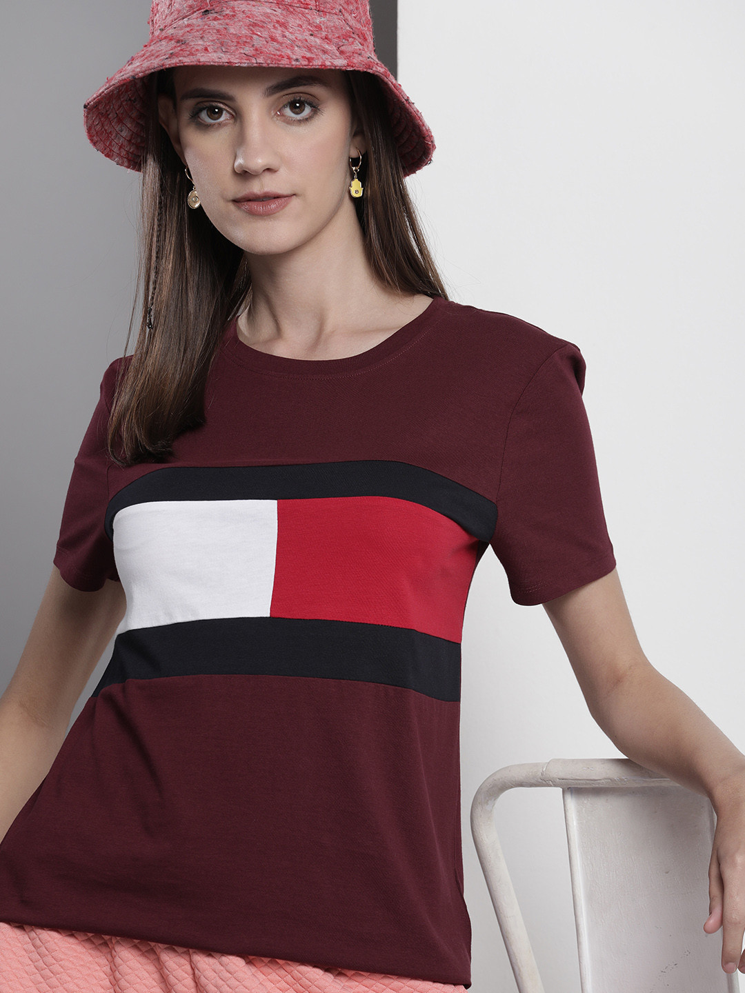 

Tommy Hilfiger Women Pure Cotton Colourblocked Round Neck T-shirt, Burgundy