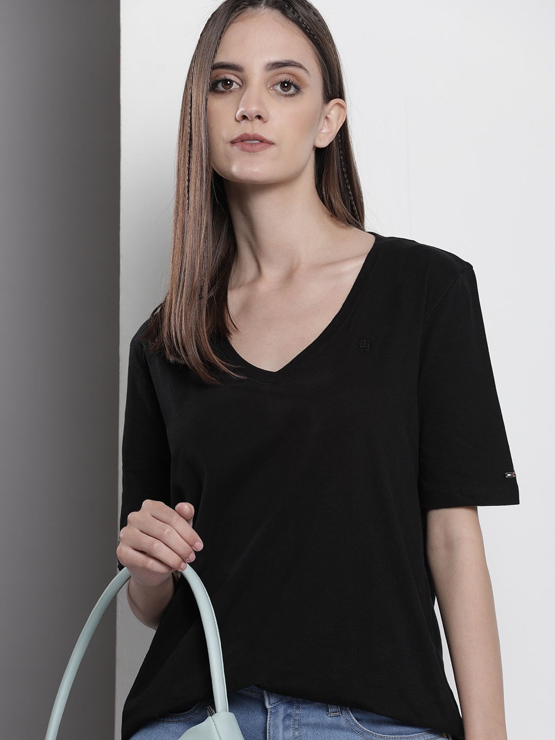 

Tommy Hilfiger Women V-Neck Pure Cotton Relaxed Fit T-shirt, Black