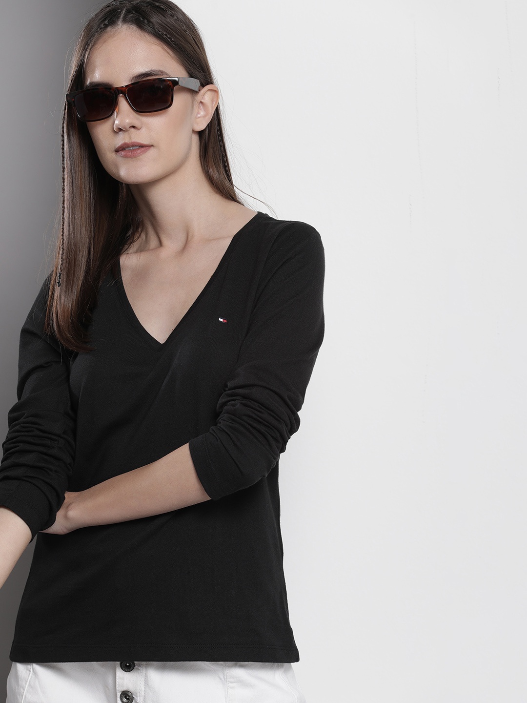 

Tommy Hilfiger Women V-Neck Pure Cotton T-shirt, Black