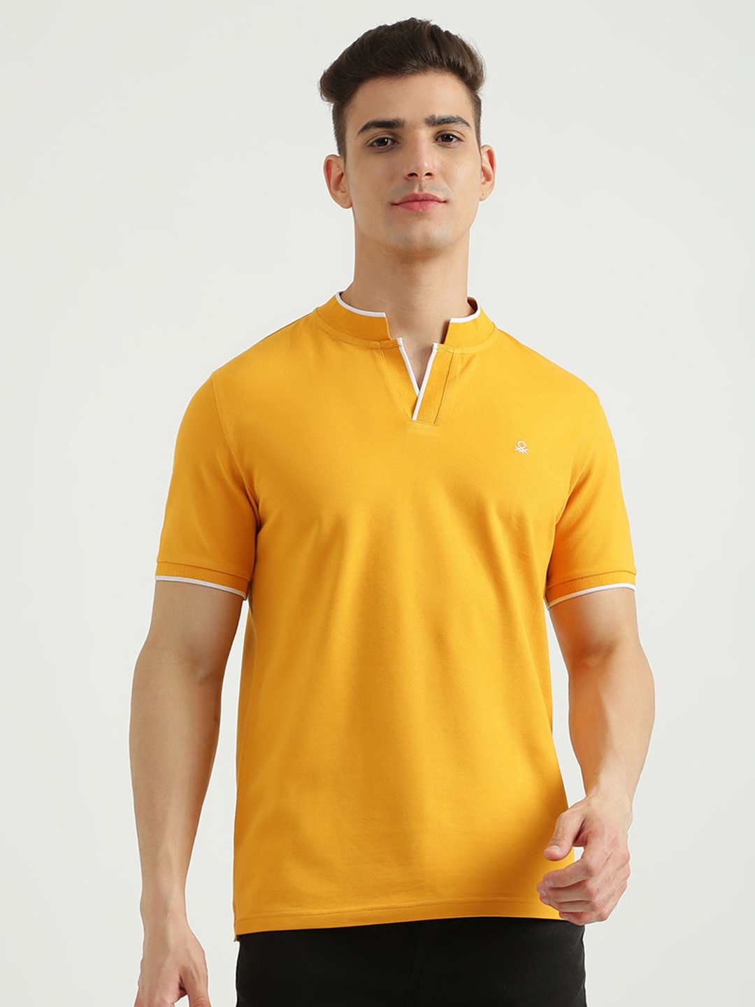 

United Colors of Benetton Men Cotton Short Sleeves Regular Fit T-shirt, Yellow