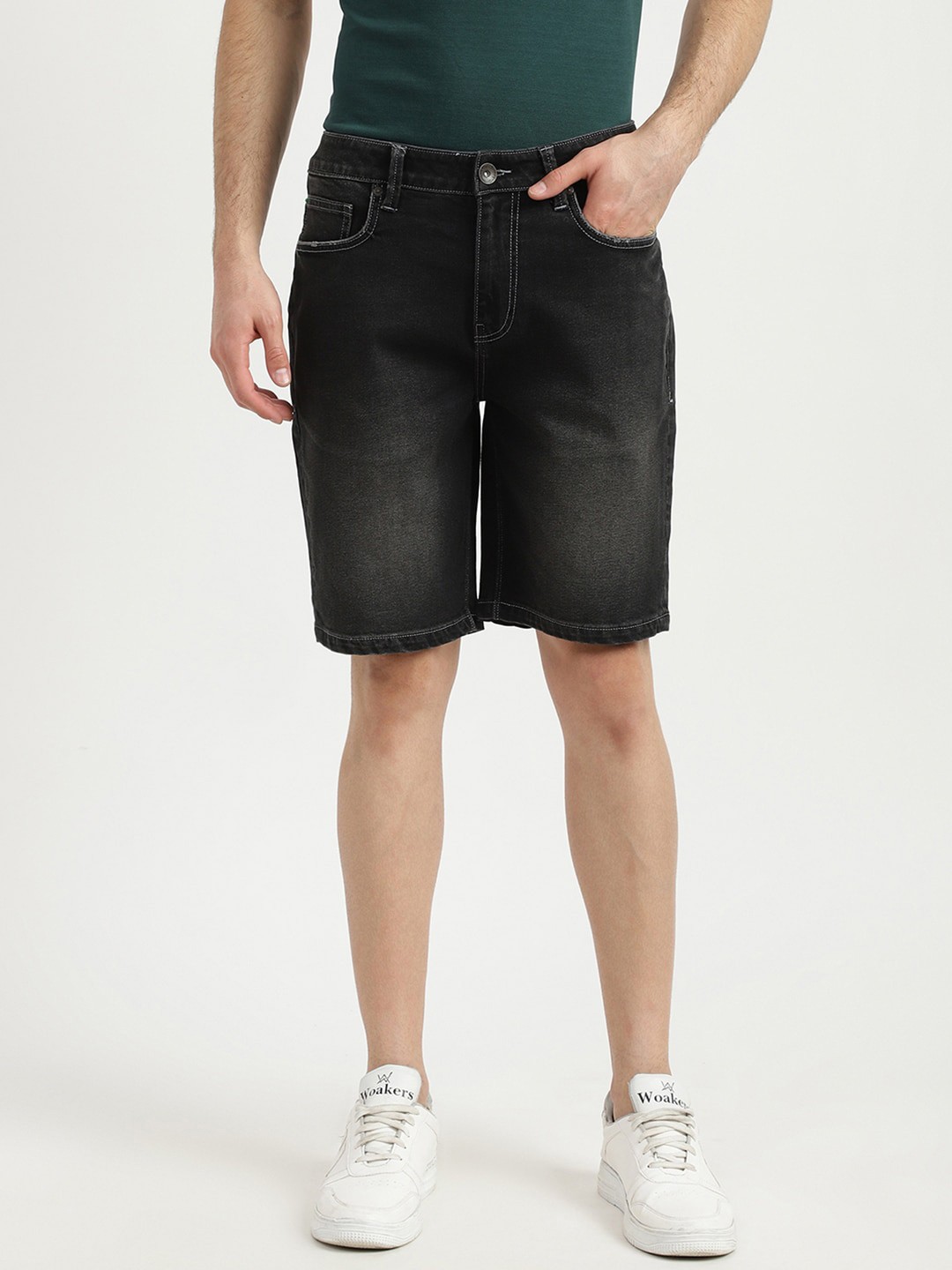 

United Colors of Benetton Men Washed Slim Fit Cotton Denim Shorts, Black