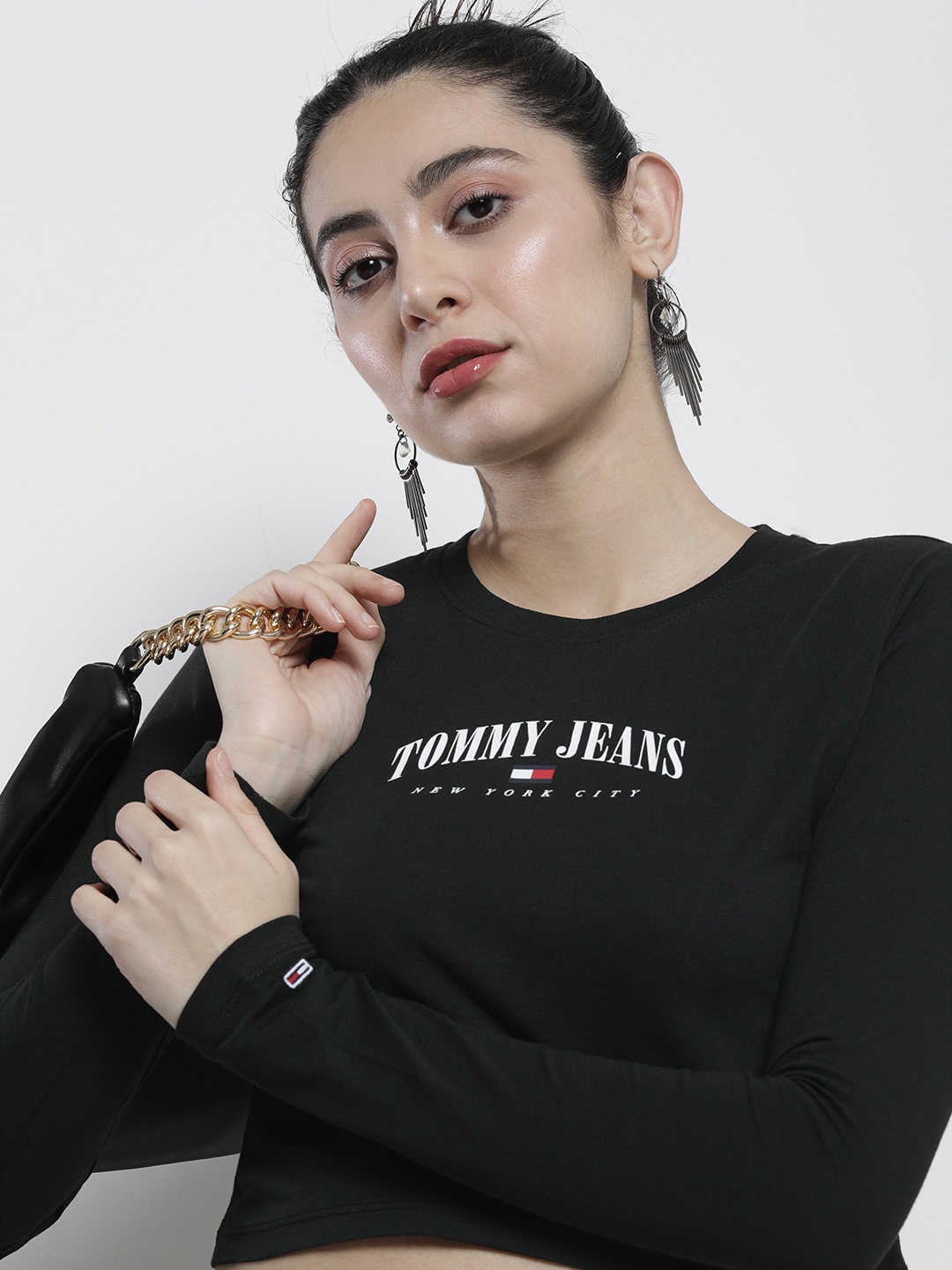 

Tommy Hilfiger Women Brand Logo Printed Pure Cotton T-shirt, Black