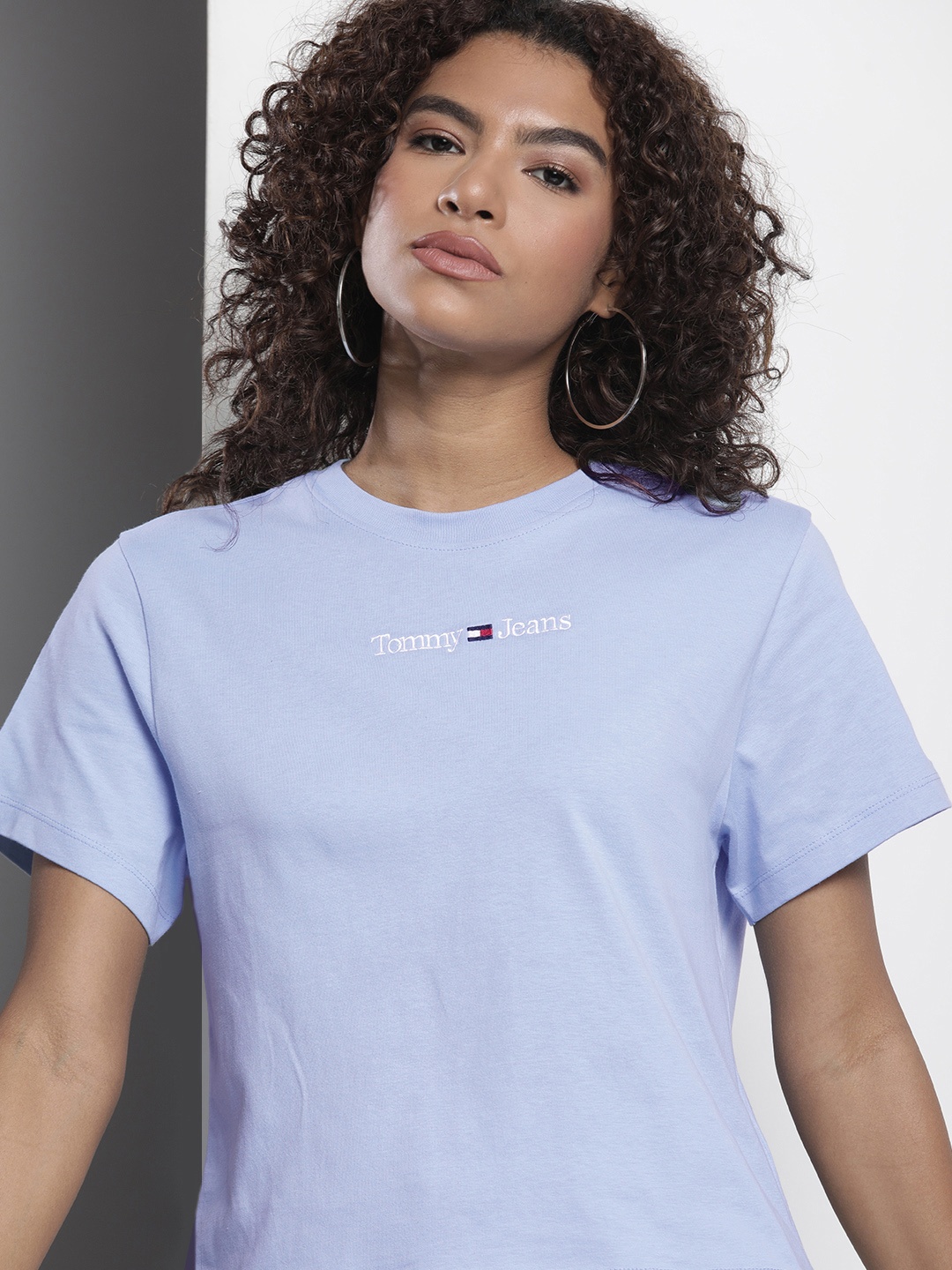 

Tommy Hilfiger Women Organic Cotton Round Neck T-shirt, Blue